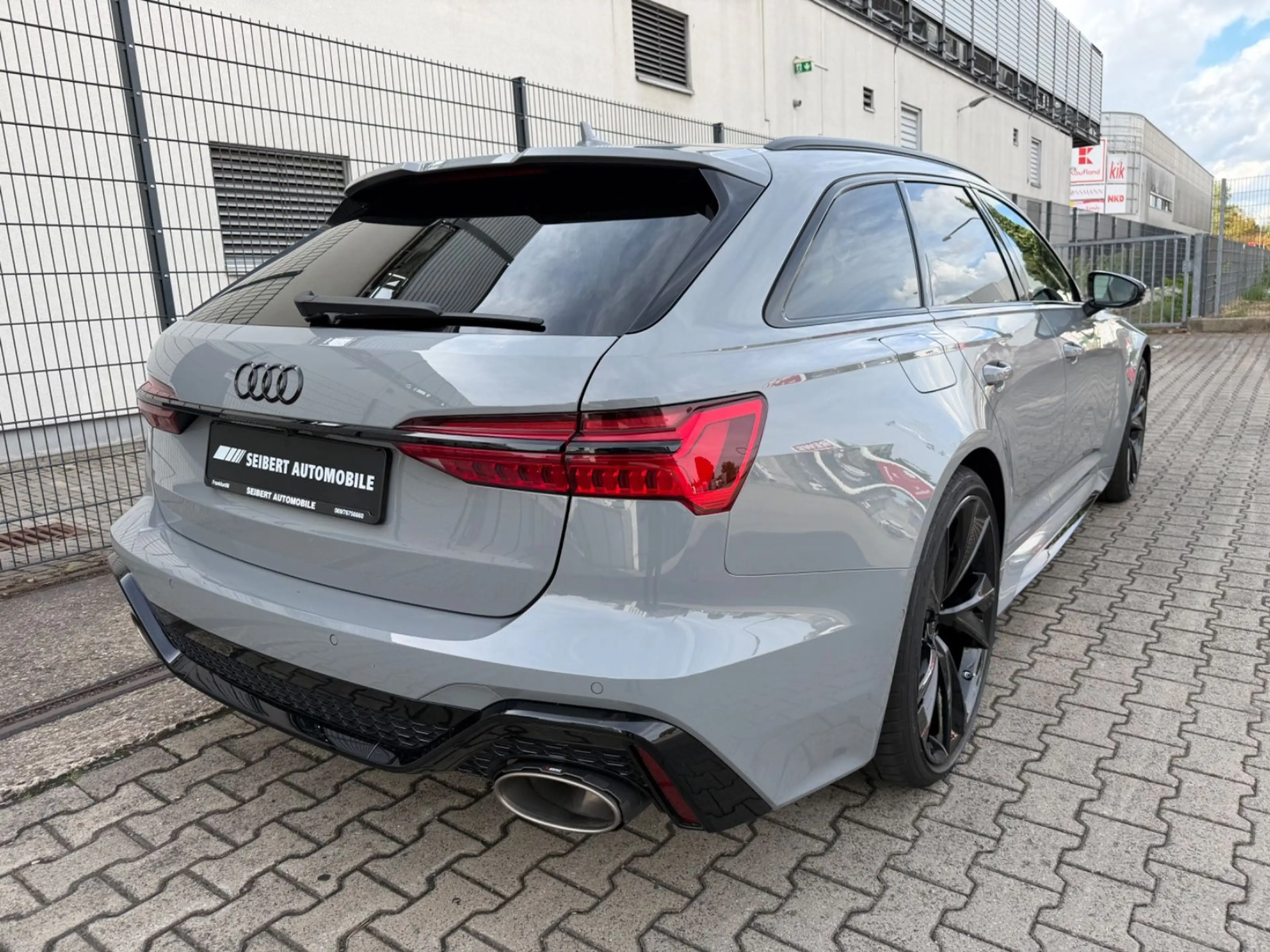 Audi RS6 Avant performance AKRA/LASER/PANO/360°/HUD — photo 3