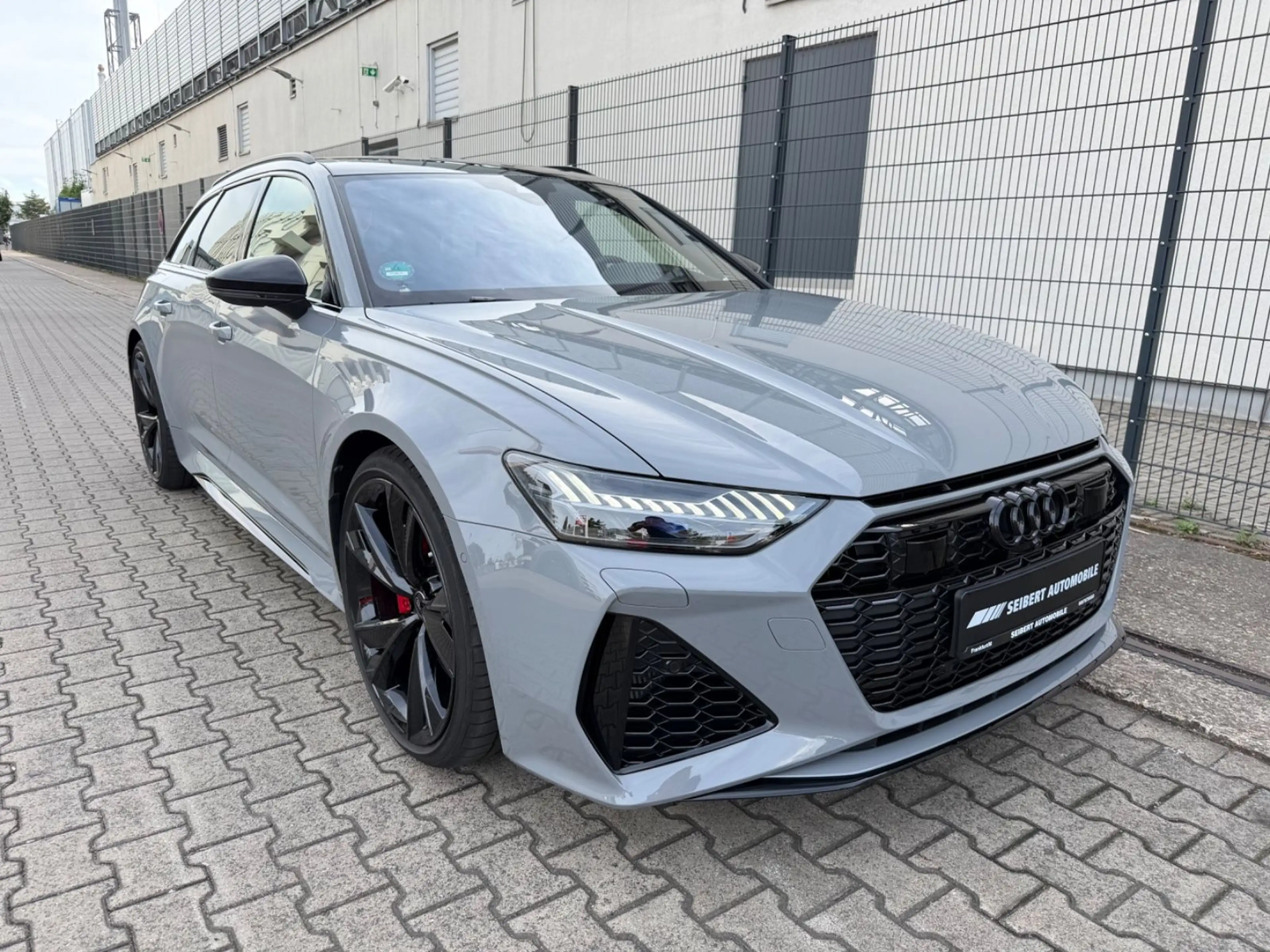 Audi RS6 Avant performance AKRA/LASER/PANO/360°/HUD