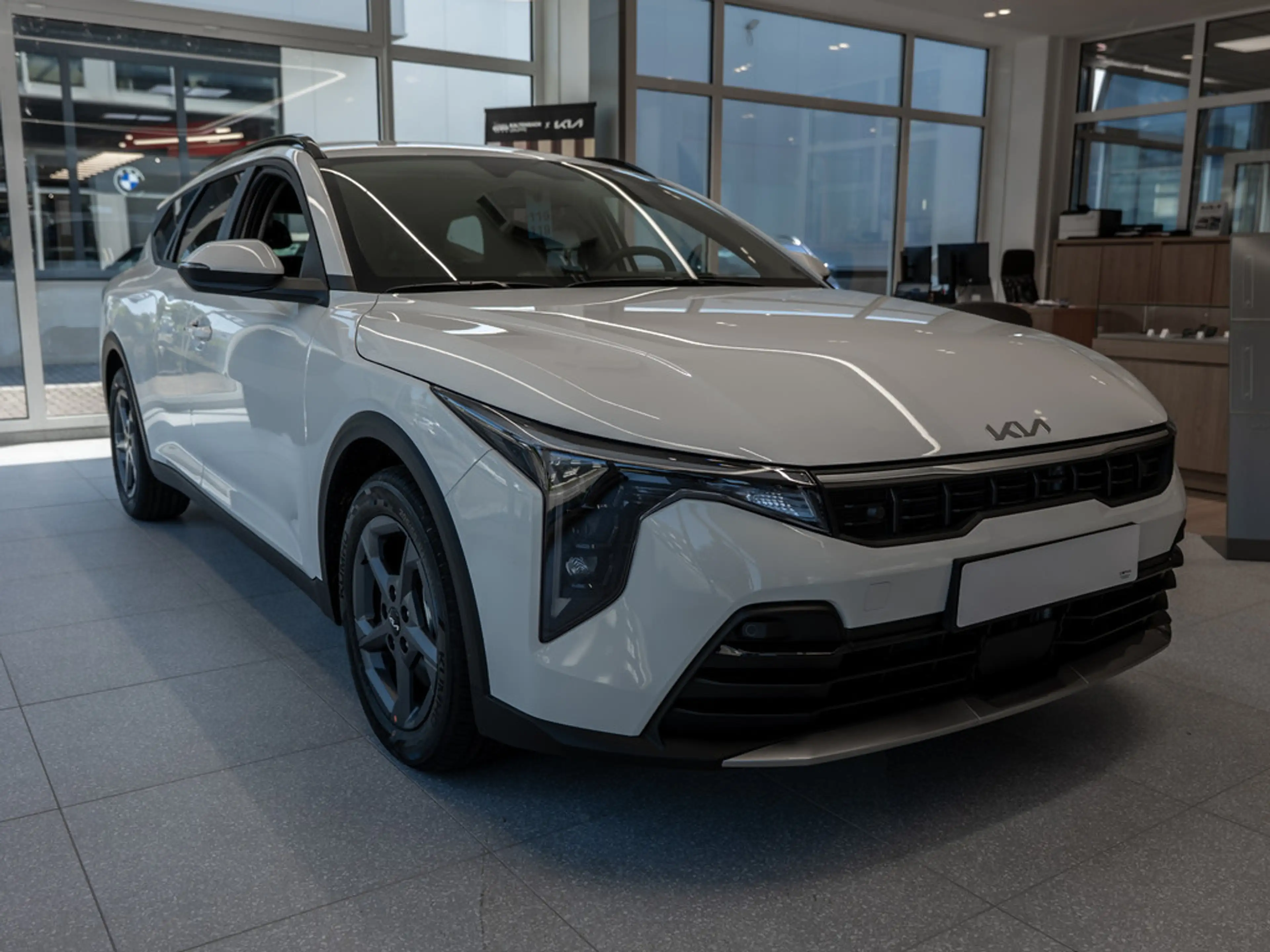 Kia K4 Sportswagon 1.6 T-GDI Vision ACC NAVI SHZ — photo 4