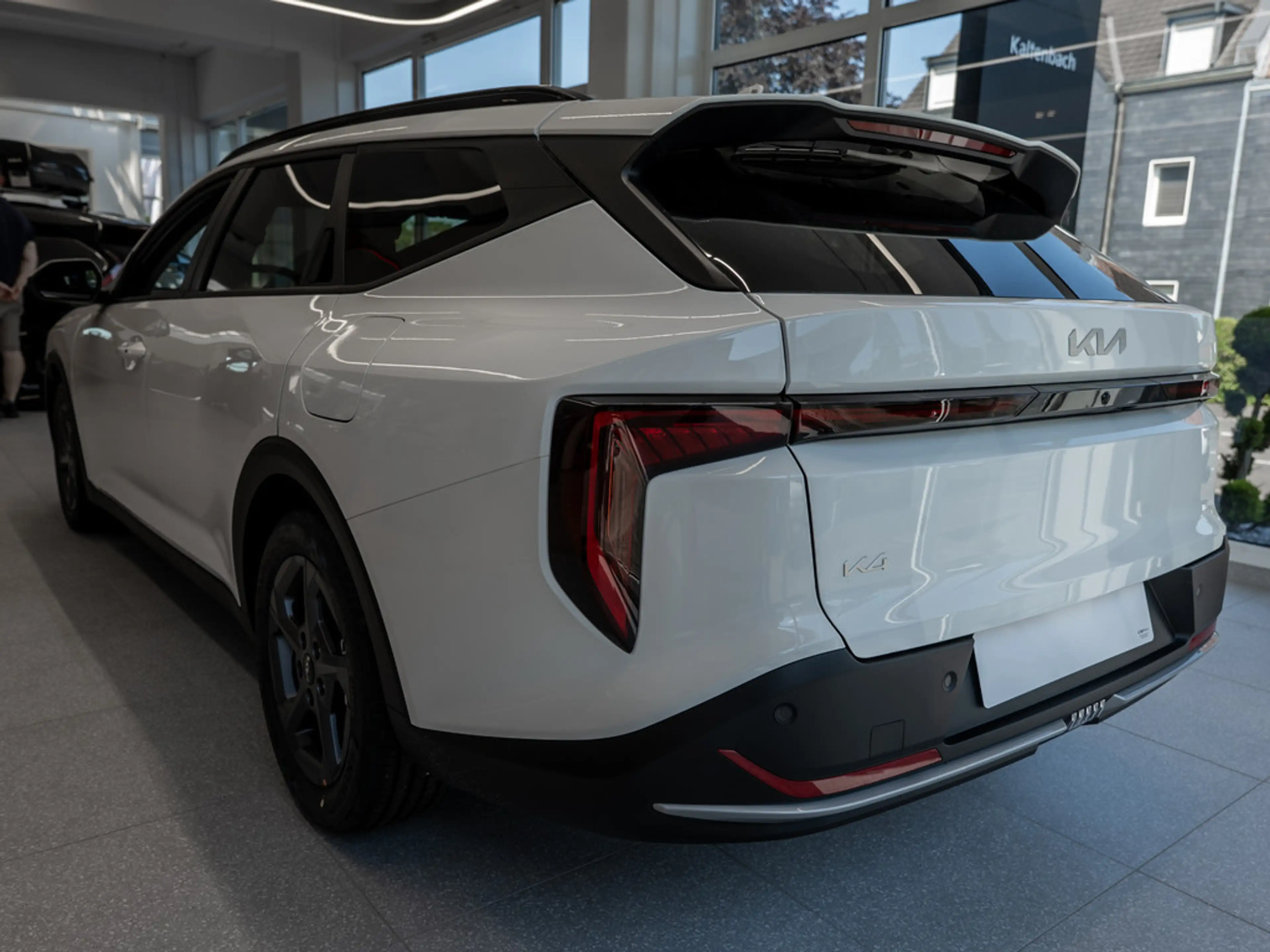 Kia K4 Sportswagon 1.6 T-GDI Vision ACC NAVI SHZ — photo 6