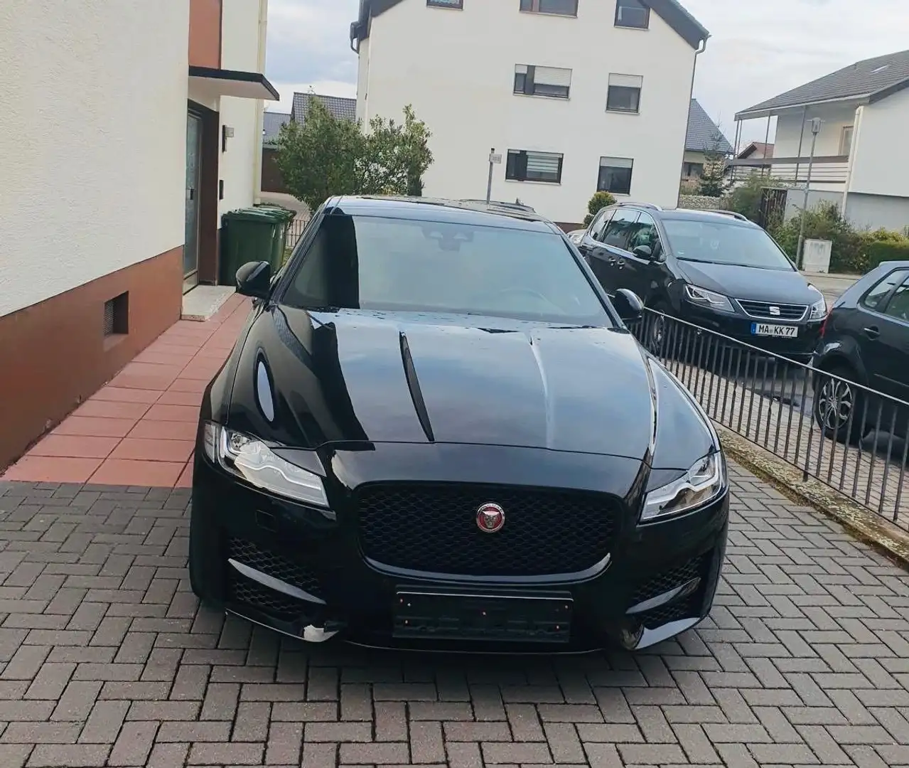 Jaguar XF 30d Aut. R-Sport - 2
