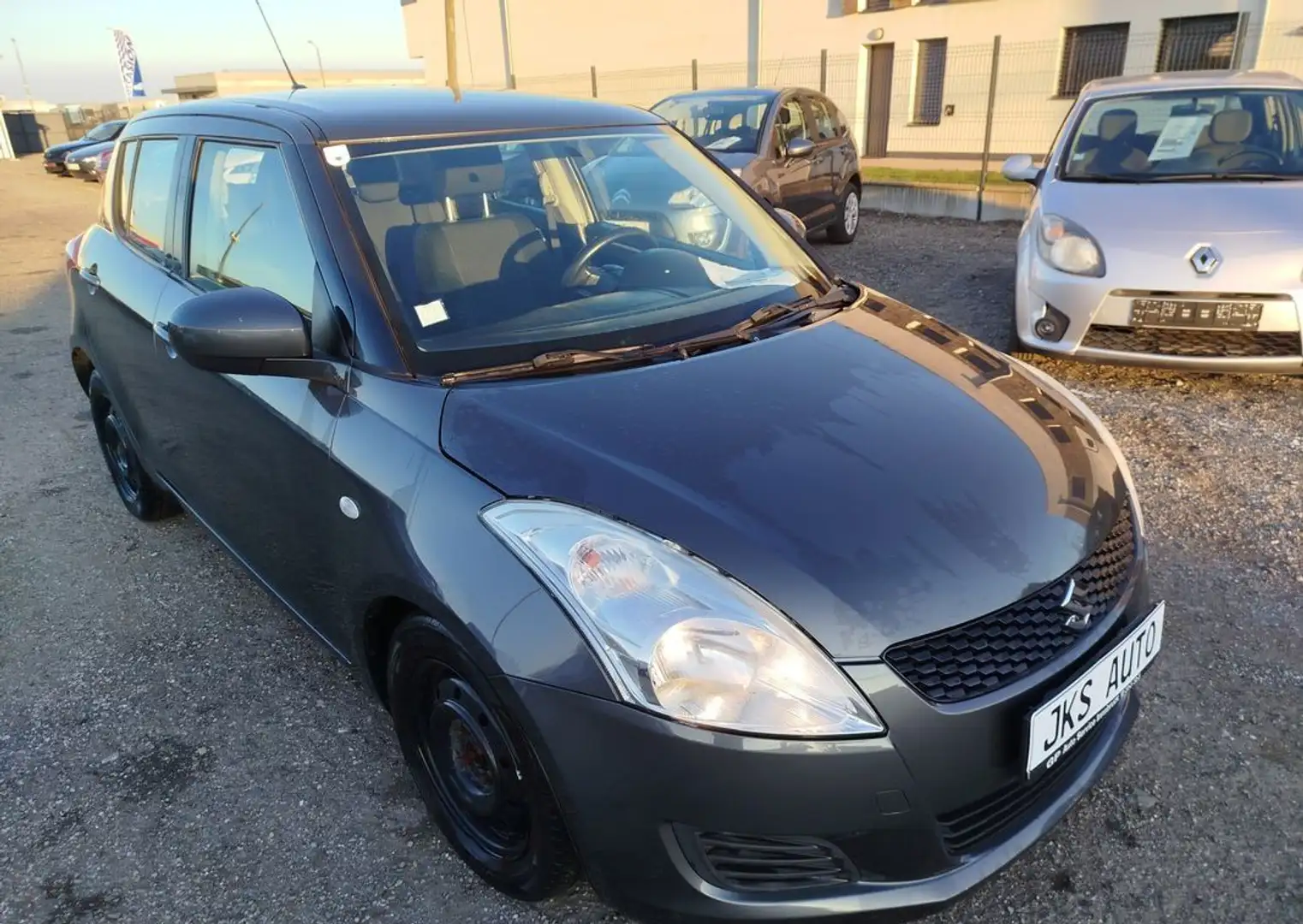 Suzuki Swift 4X4 III 5 portes 1.3 VVTI 90CV Gris - 2