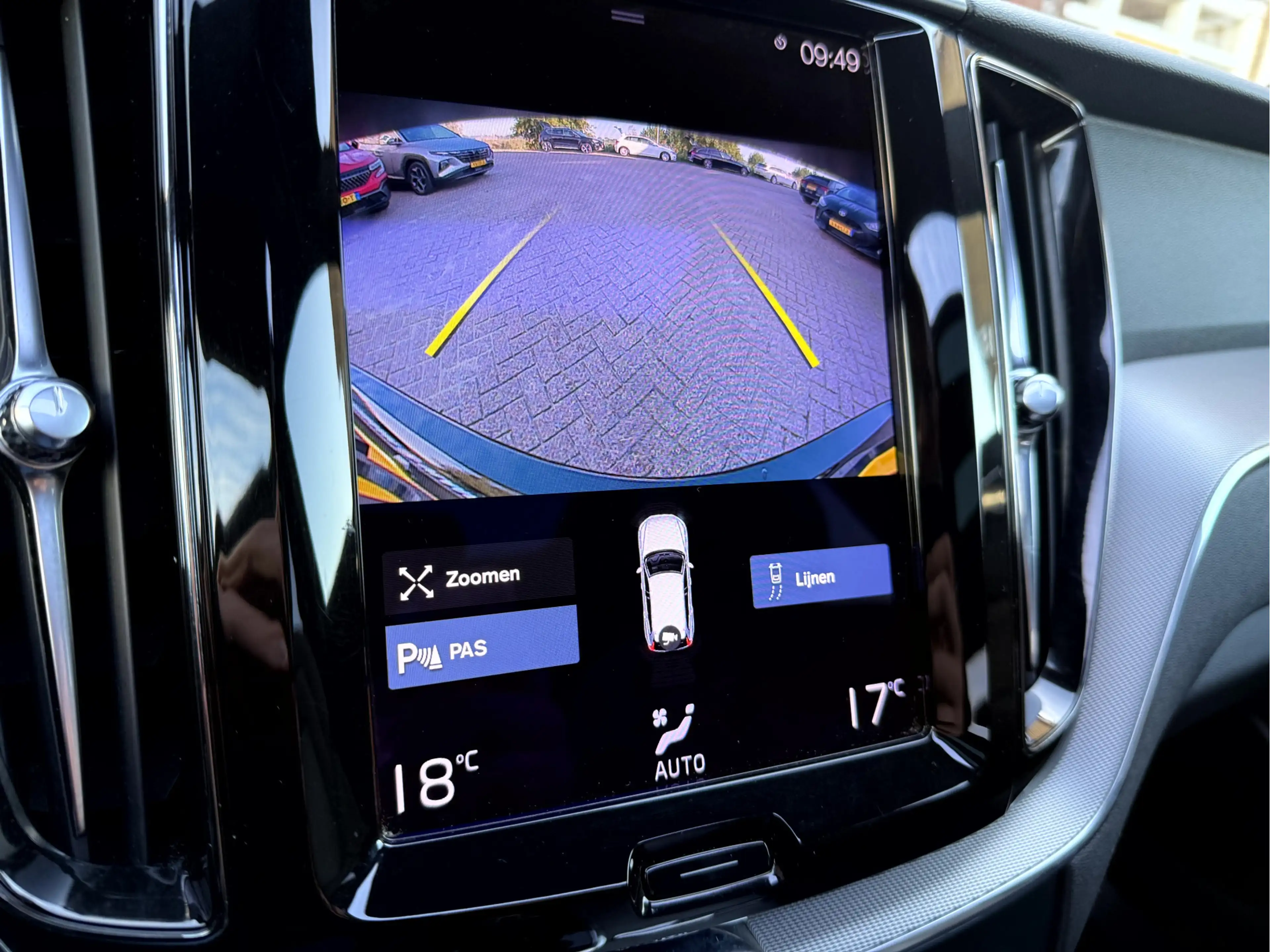 Volvo XC60 2.0 Recharge T6 AWD R-Design Panoramadak, Camera, — photo 9