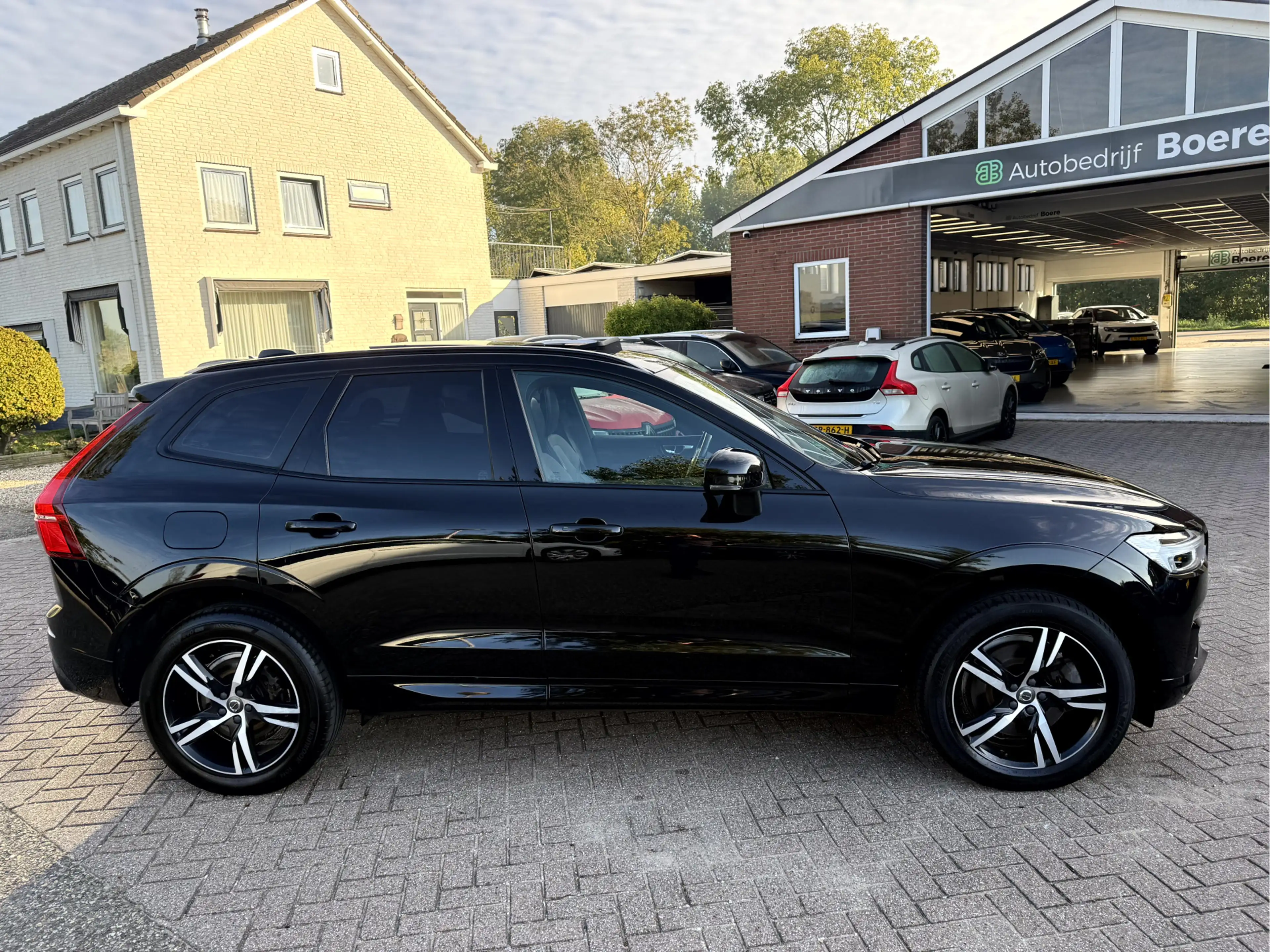 Volvo XC60 2.0 Recharge T6 AWD R-Design Panoramadak, Camera, — photo 2