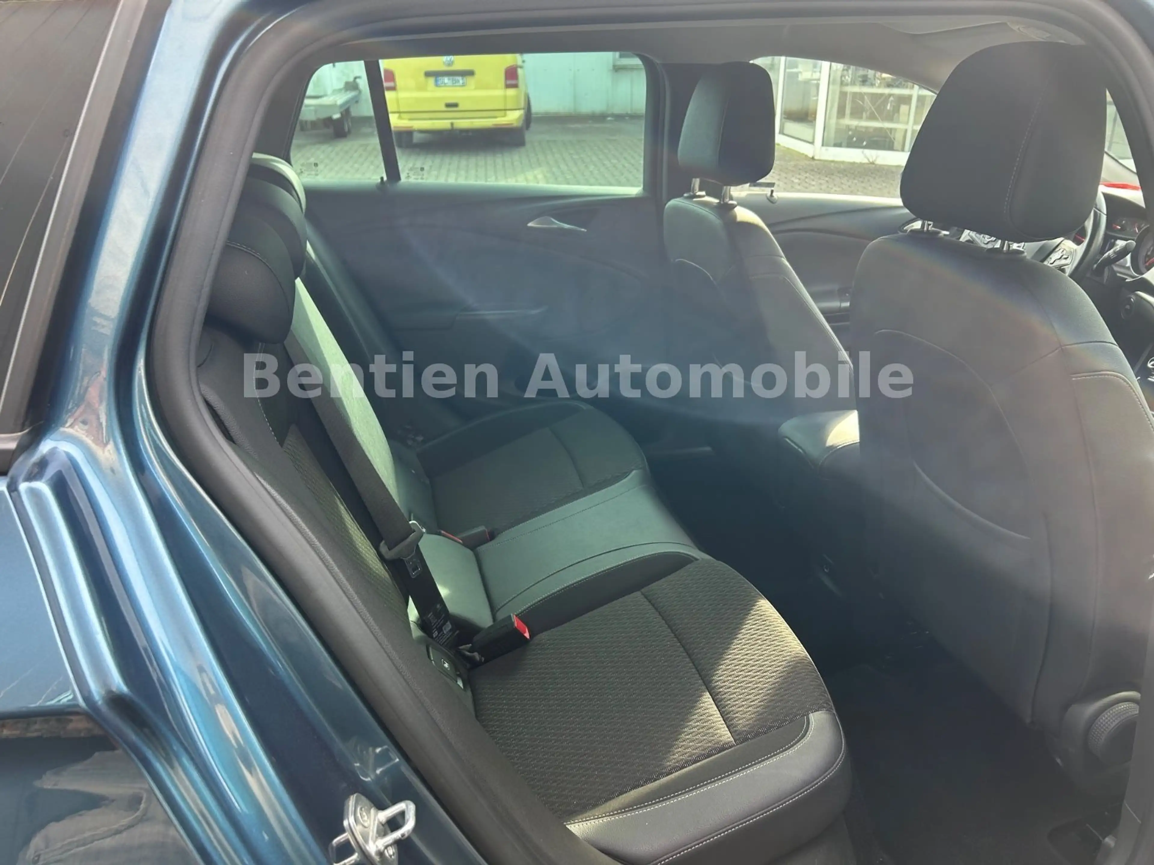 Opel Astra K Sports Tourer Innovation, AHK — photo 11