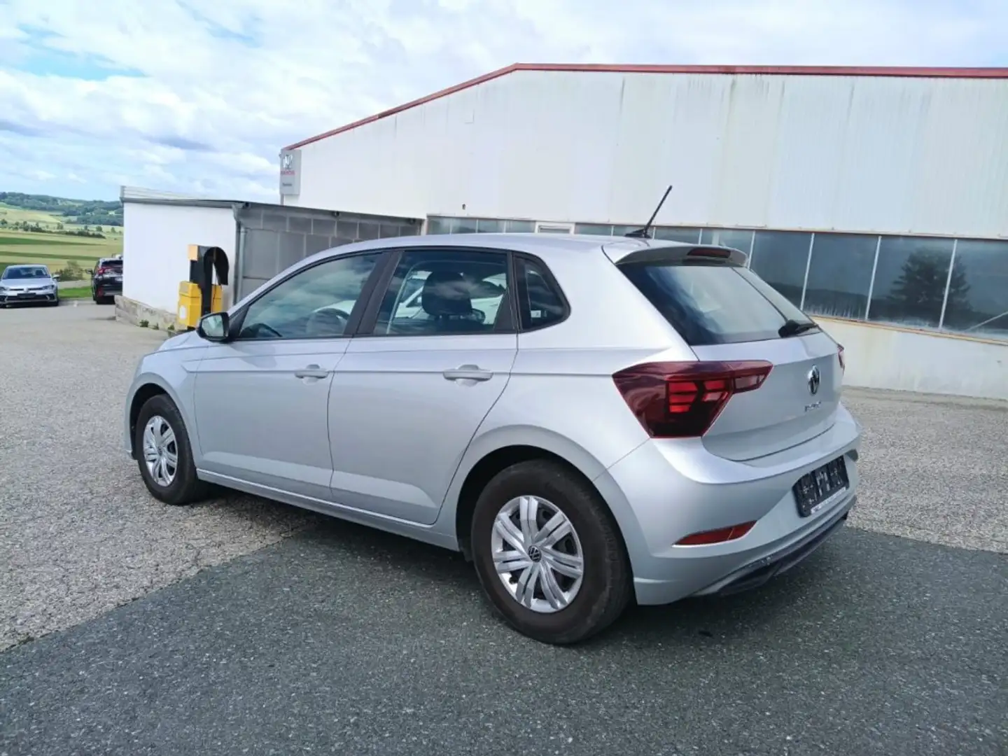 Volkswagen Polo TSI mit LED 1.Besitz Silber - 2
