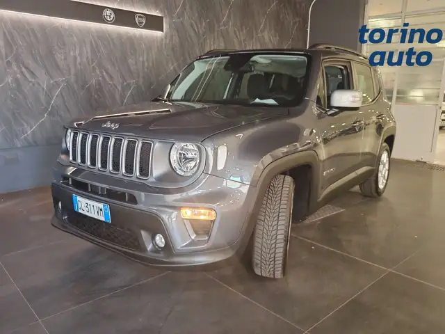 Jeep Renegade view 2