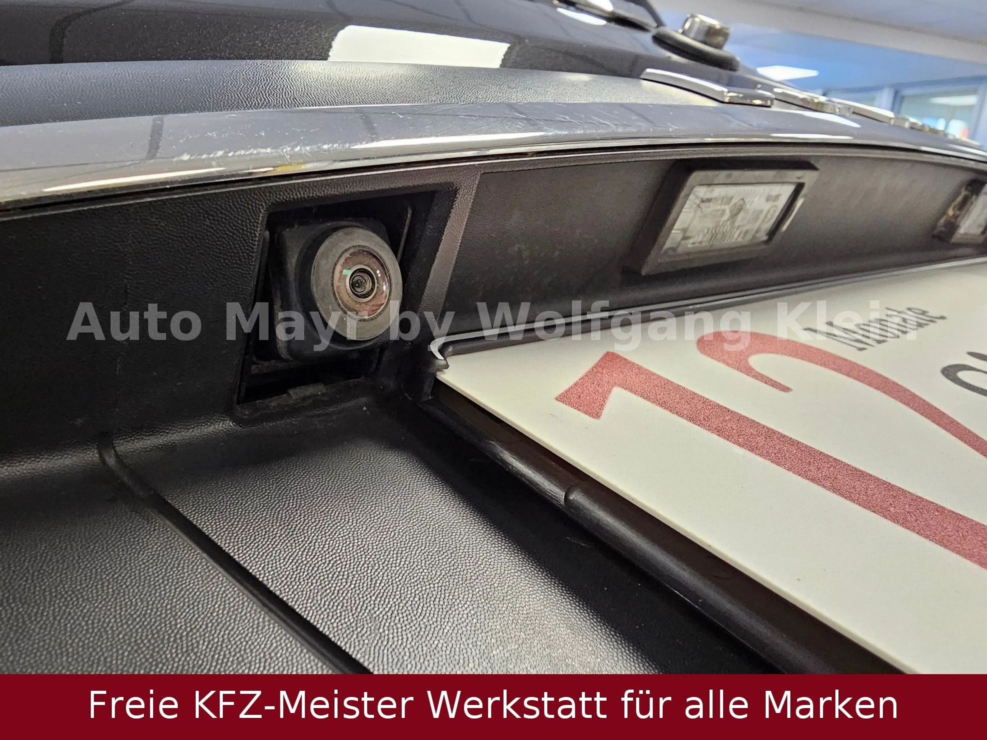 Dacia Lodgy Stepway Plus TCe 130 GPF Navi 7Sitzer — photo 14