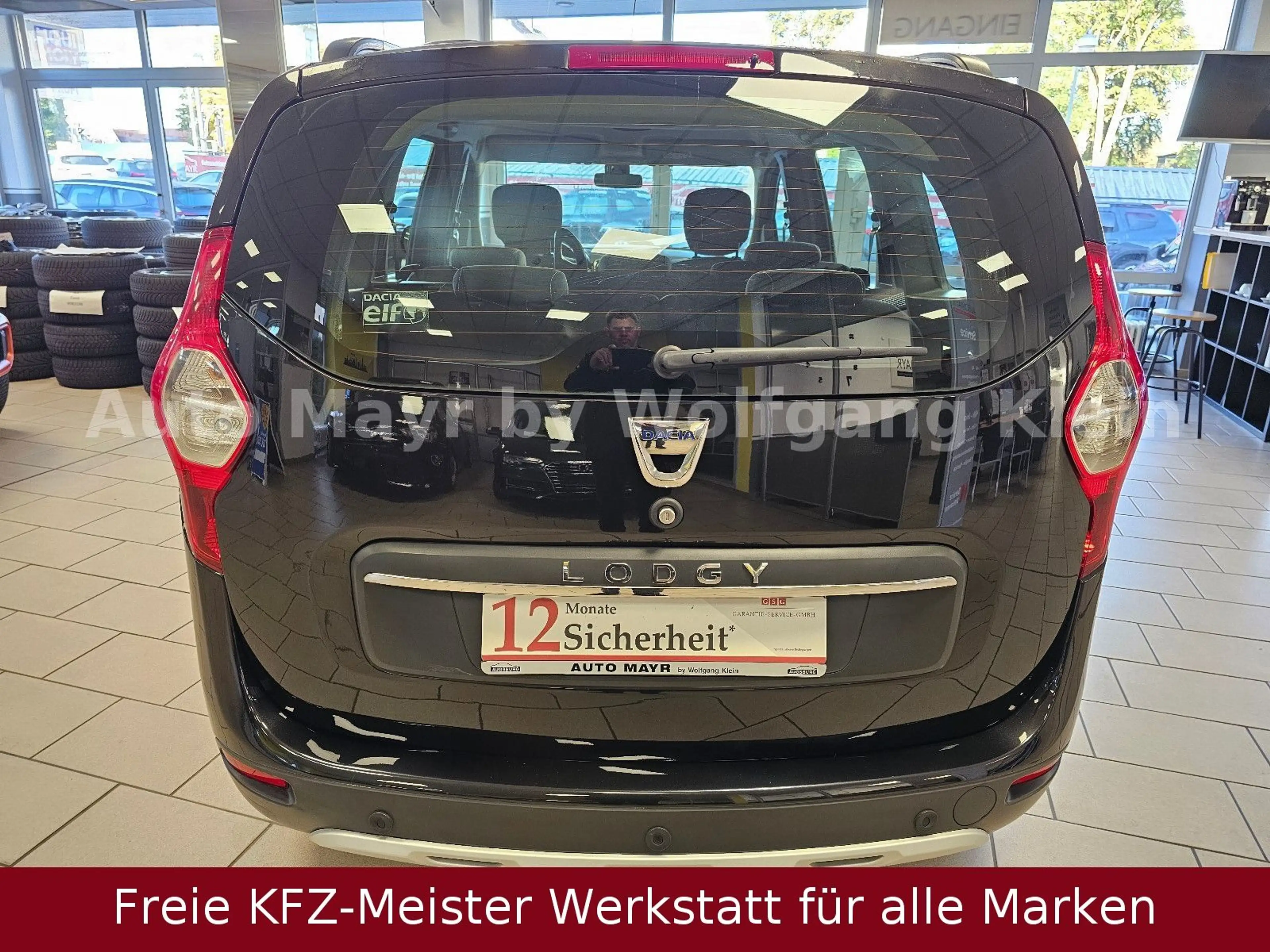 Dacia Lodgy Stepway Plus TCe 130 GPF Navi 7Sitzer — photo 9