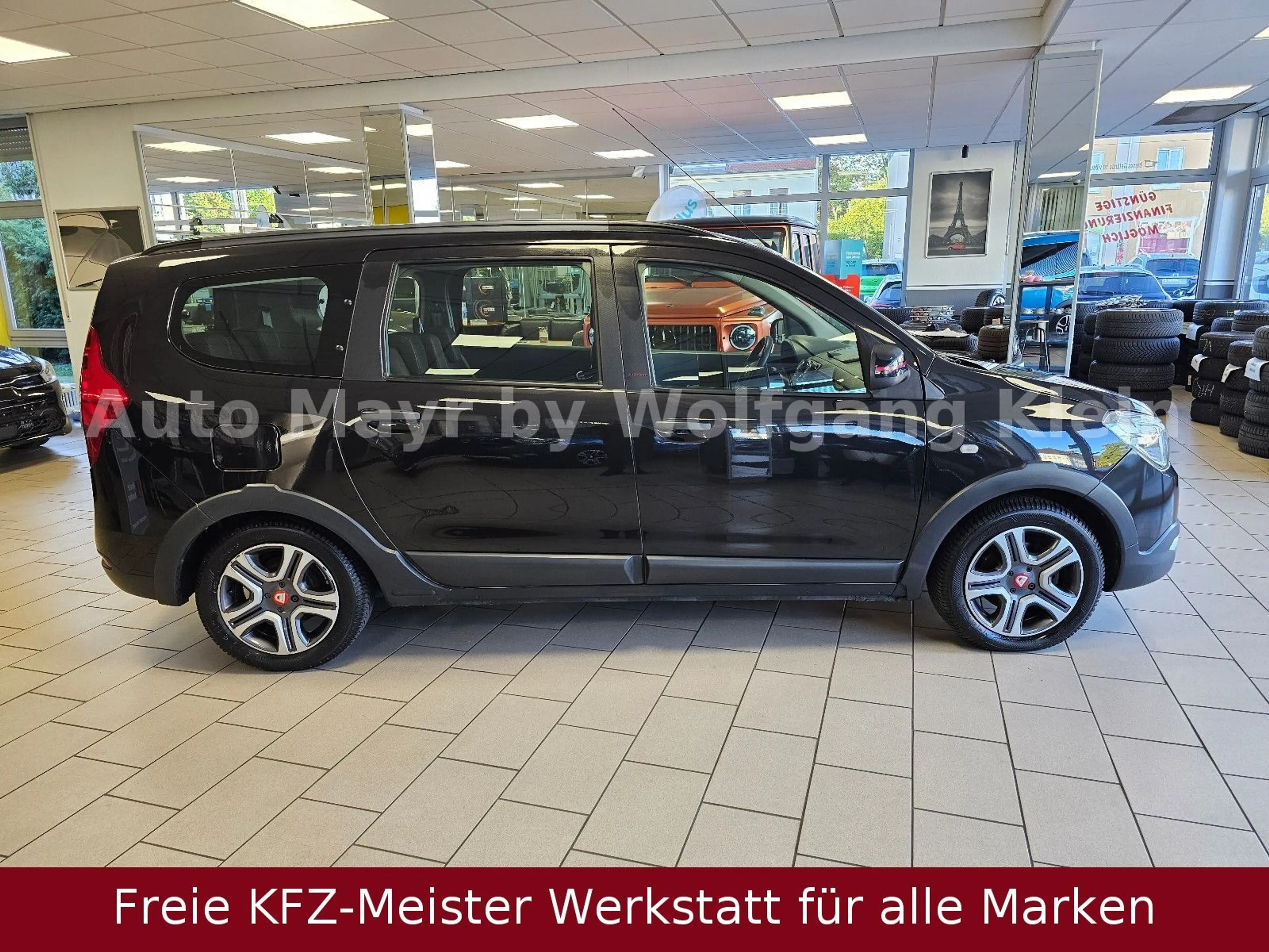 Dacia Lodgy Stepway Plus TCe 130 GPF Navi 7Sitzer — photo 6