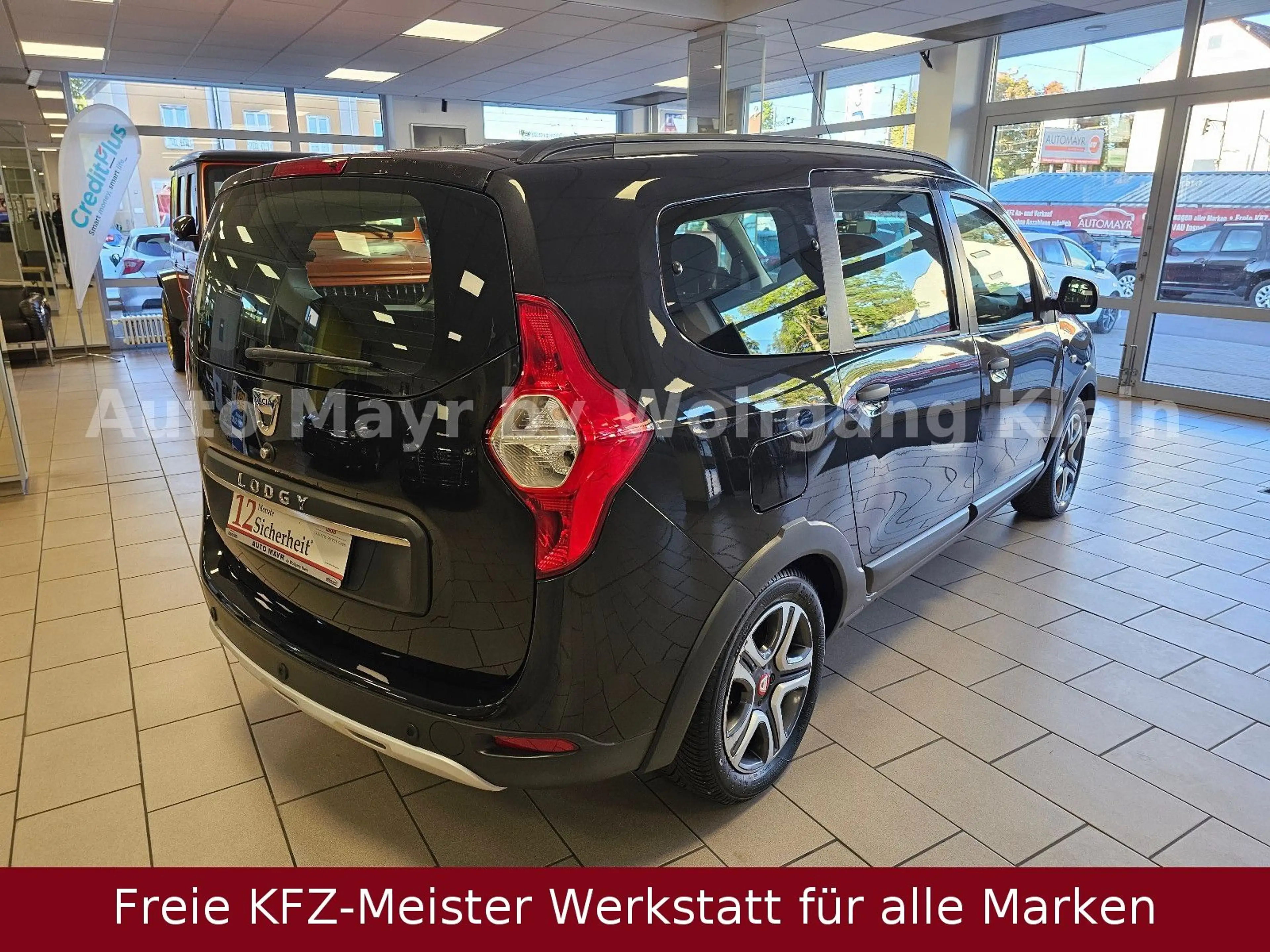 Dacia Lodgy Stepway Plus TCe 130 GPF Navi 7Sitzer — photo 8
