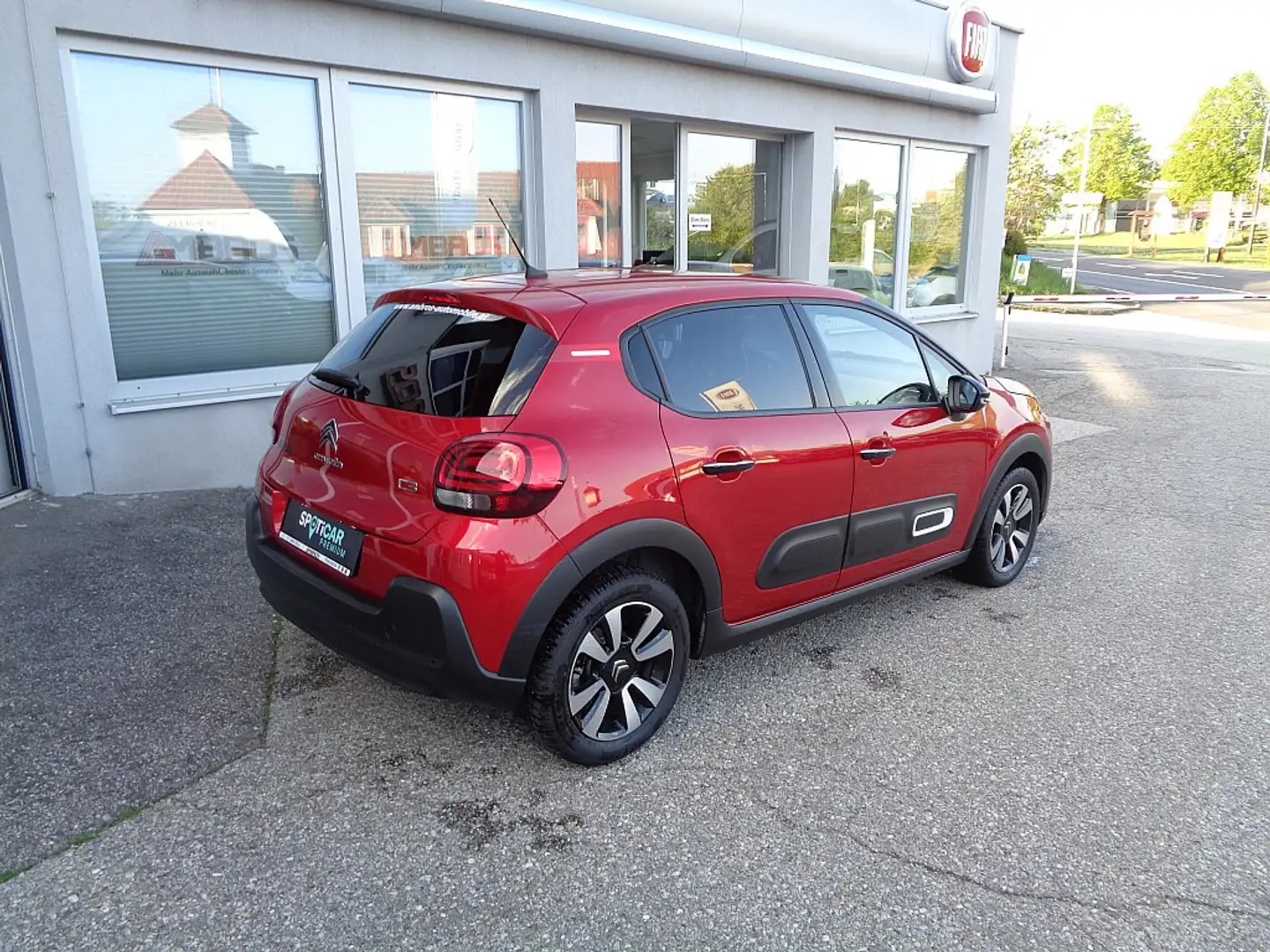 Citroen C3 PureTech 110 S&S 6-Gang-Manuell MAX Rouge - 2