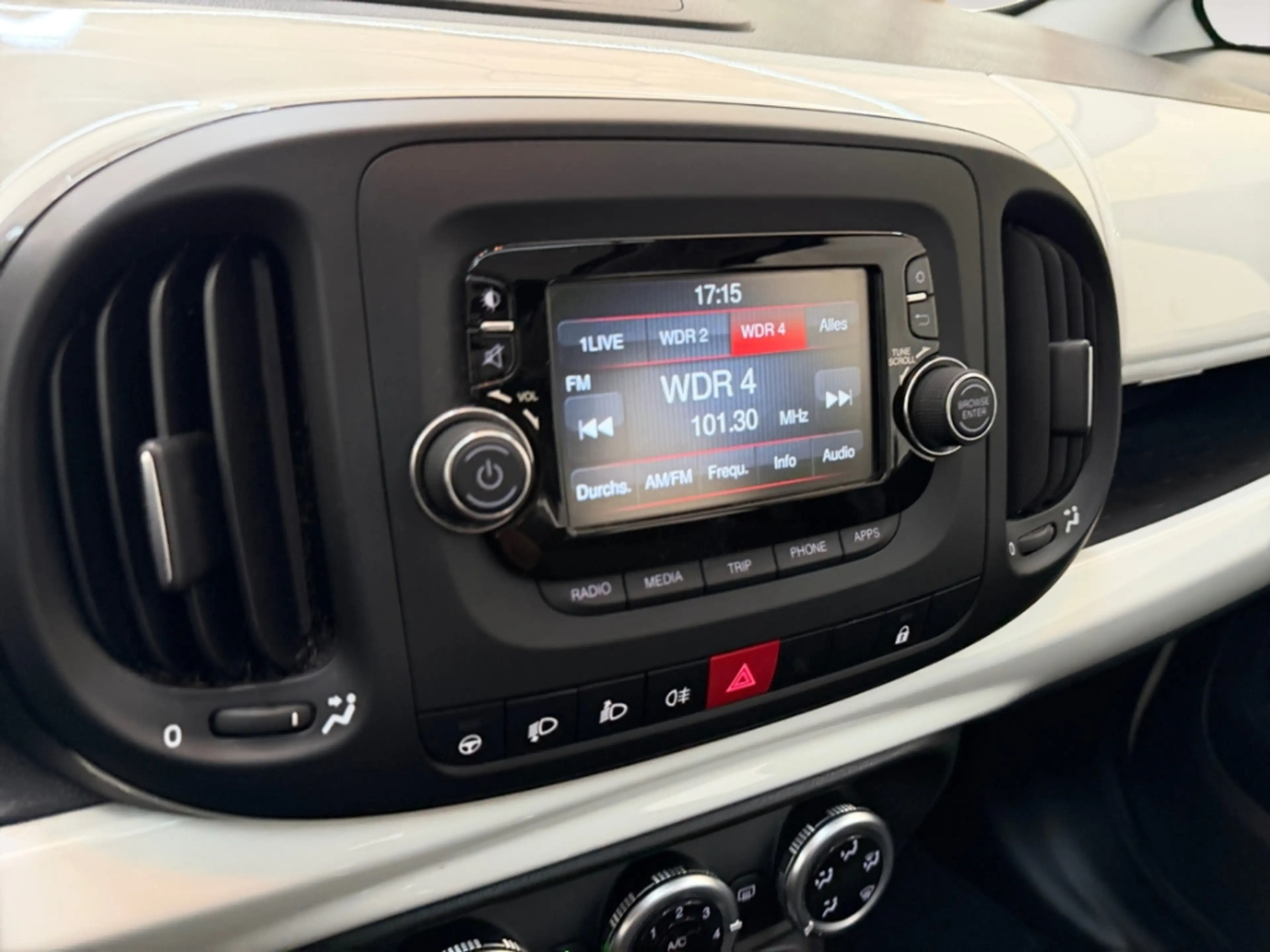 Fiat 500L Pop Star AUTOMATIK ALLWETTER PANODACH TEMPOMAT ALU — photo 10