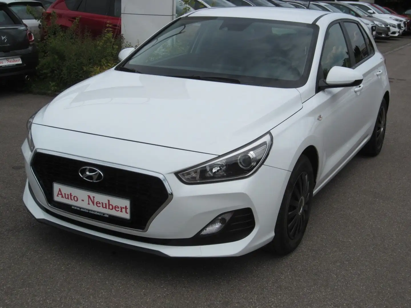 Hyundai i30 Pure Weiß - 2