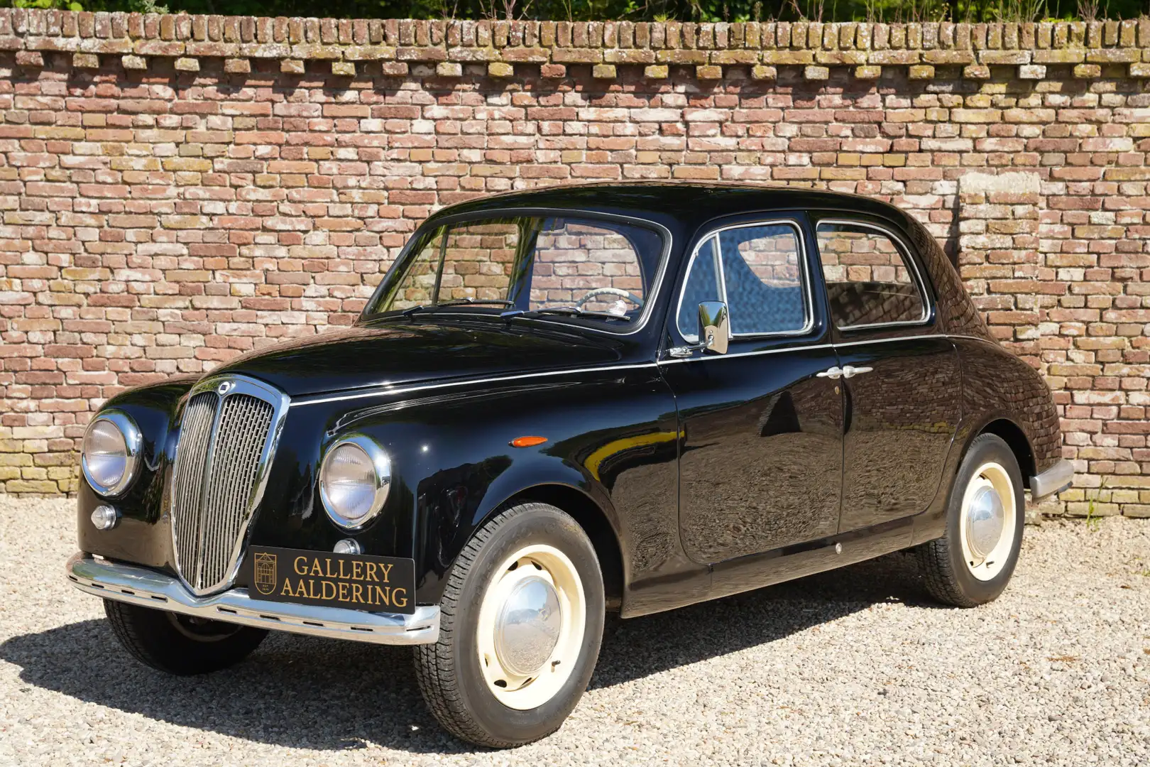 Lancia Appia Series 1 "MILLE MIGLIA ELIGIBLE" First production Negru - 1