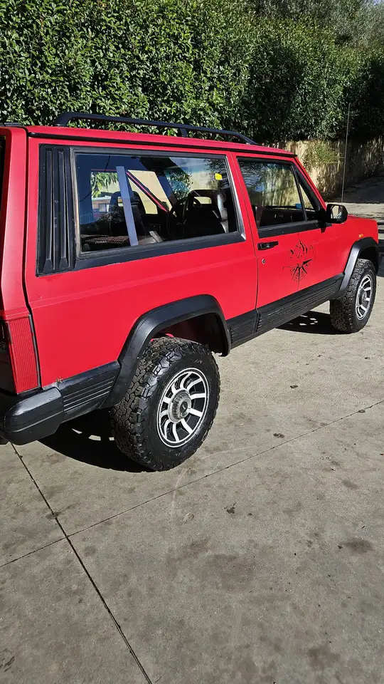 Jeep Cherokee XJ, foto 3