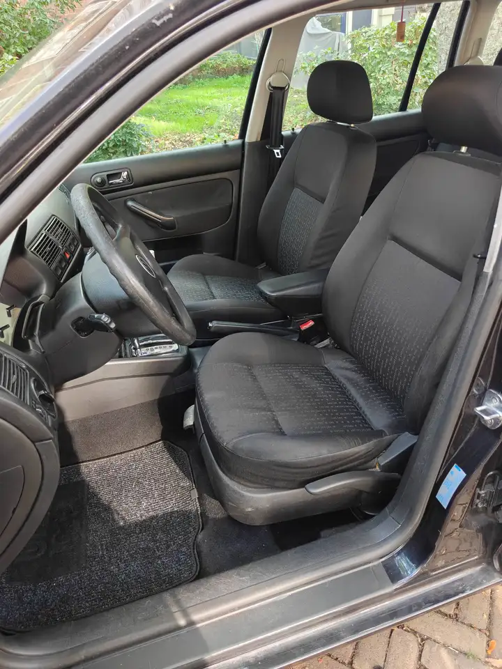 Volkswagen Golf 1.6 Trendline, foto 8