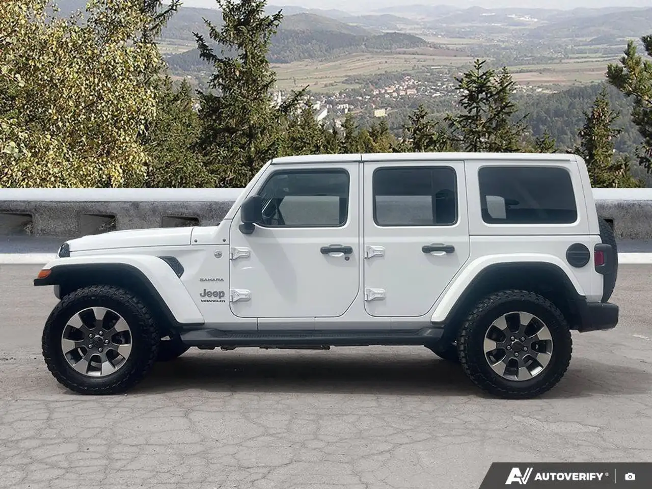 Jeep Wrangler photo Jeep Wrangler