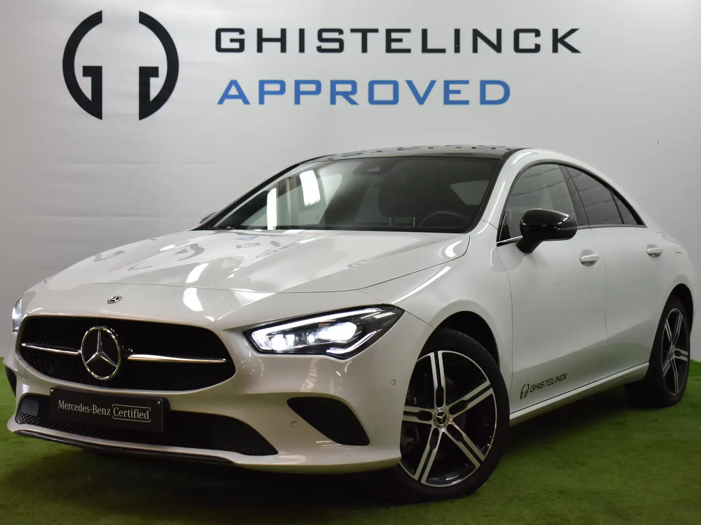 Mercedes-Benz CLA 250 e Coupé PROGRESSIVE+NightPack+Lane Assist Zilver - 1