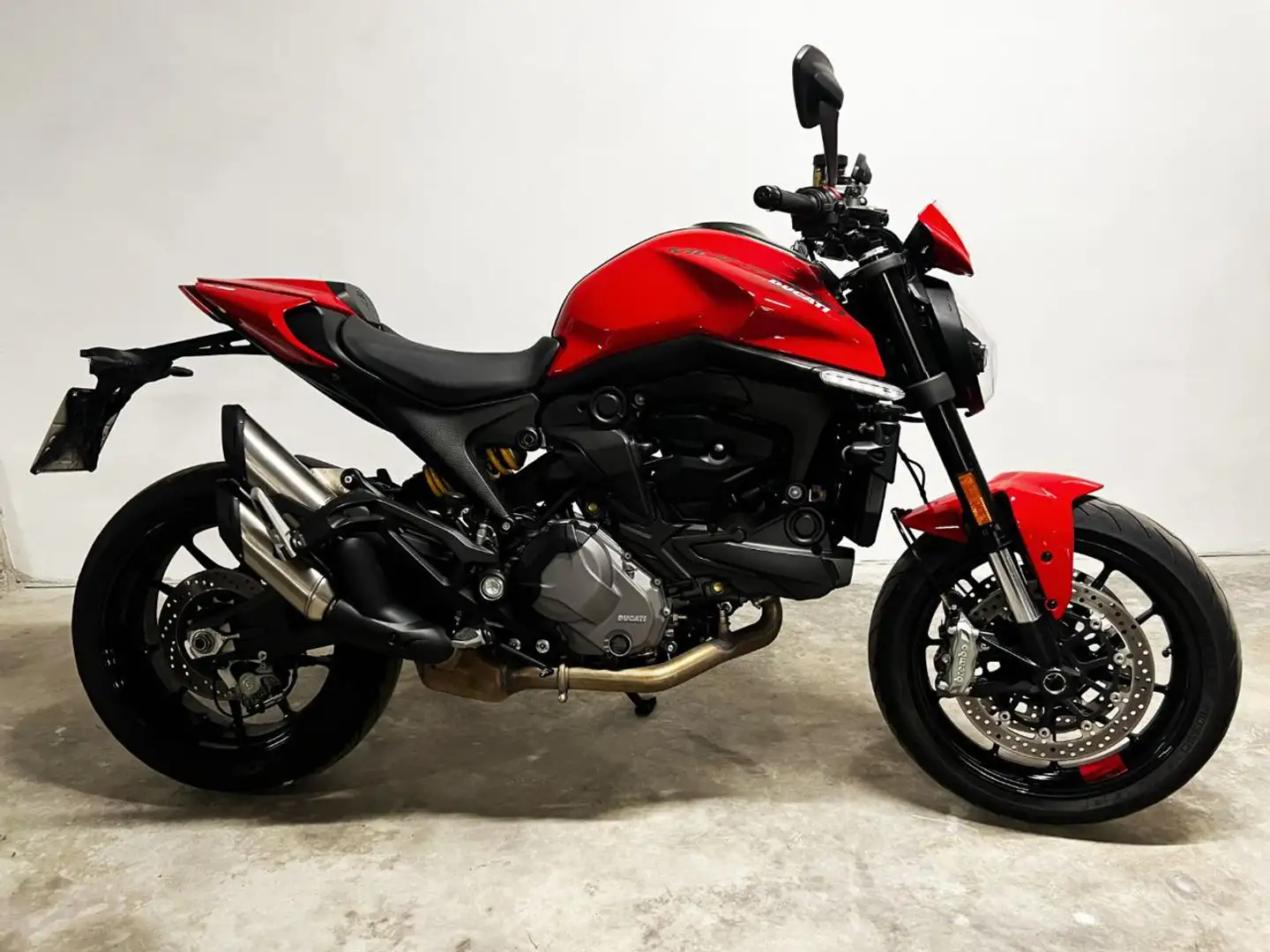 Ducati Monster 937 Plus Rosso - 1