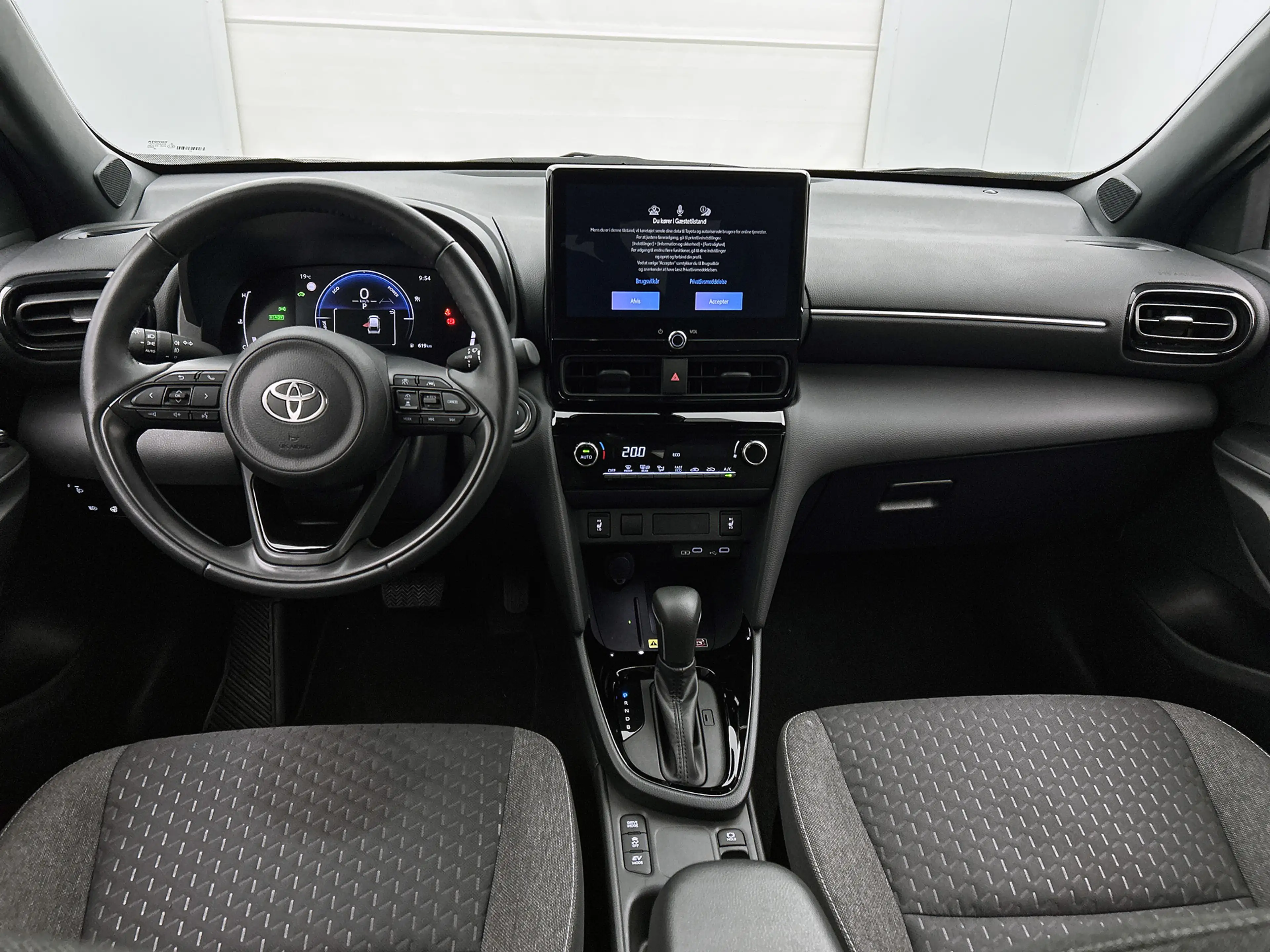 Toyota Yaris Cross 1.5 Hybrid 115 First Edition Comfort Pack | BTW vo — photo 4