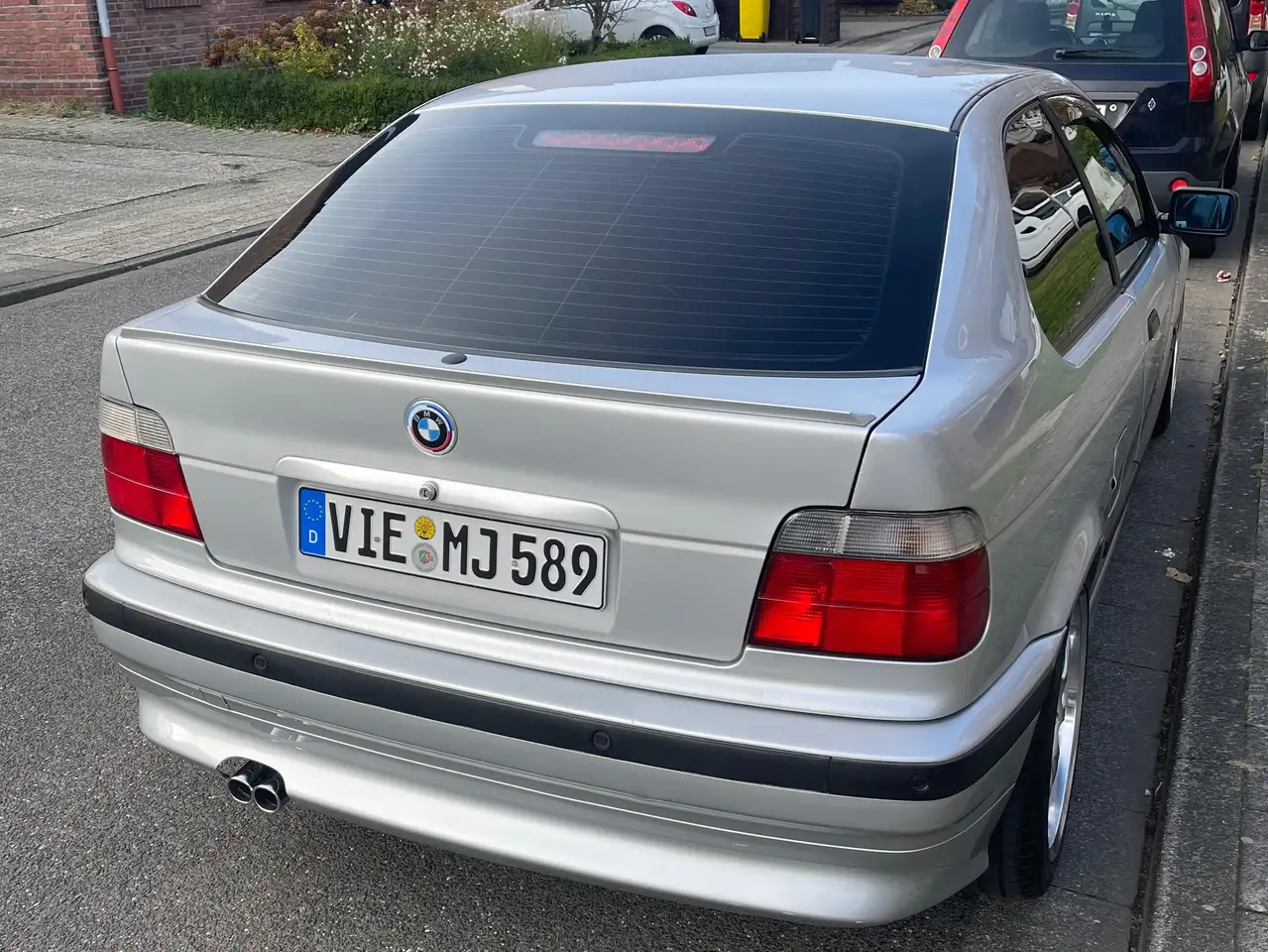 BMW 323ti compact Exclusiv Edition, foto 7
