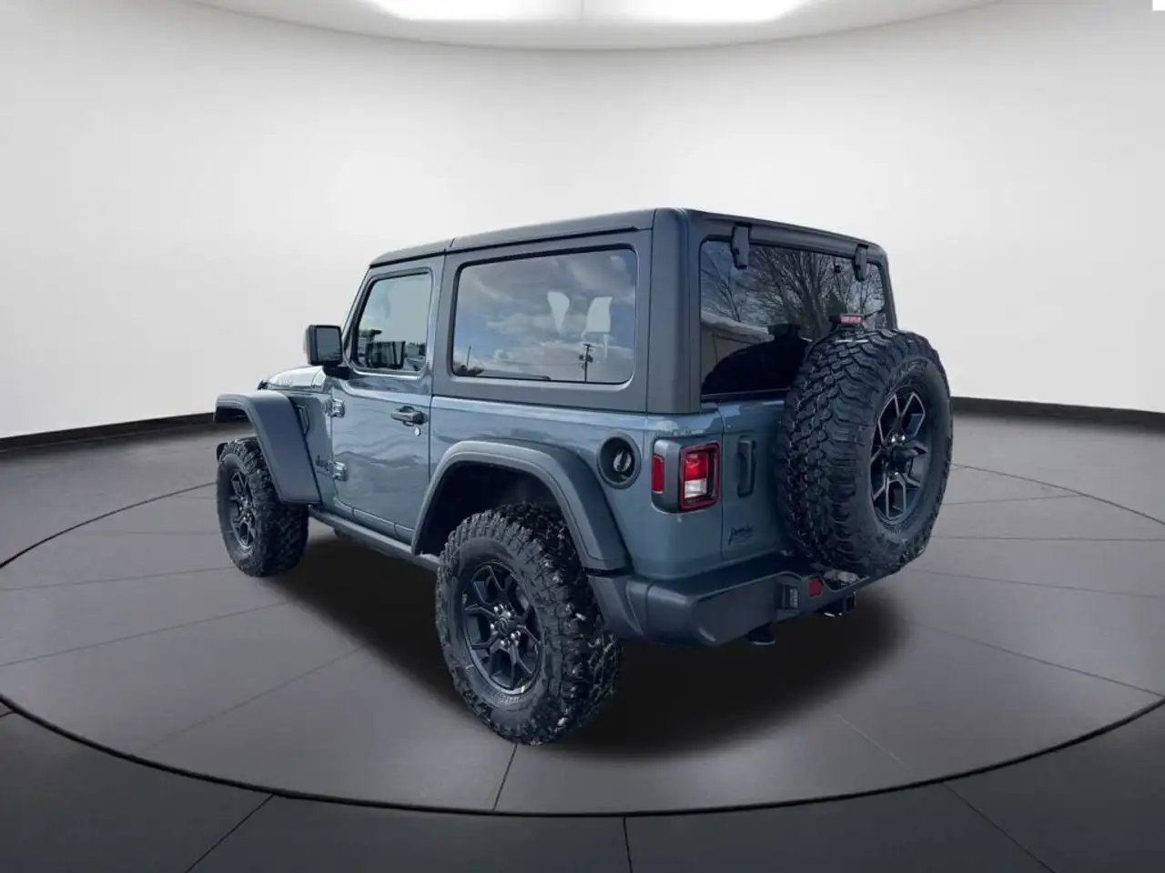 Jeep Wrangler снимка Jeep Wrangler