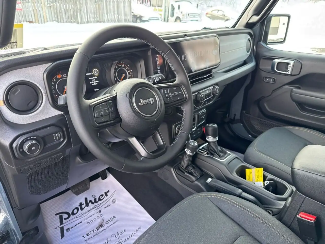 Jeep Wrangler снимка Jeep Wrangler