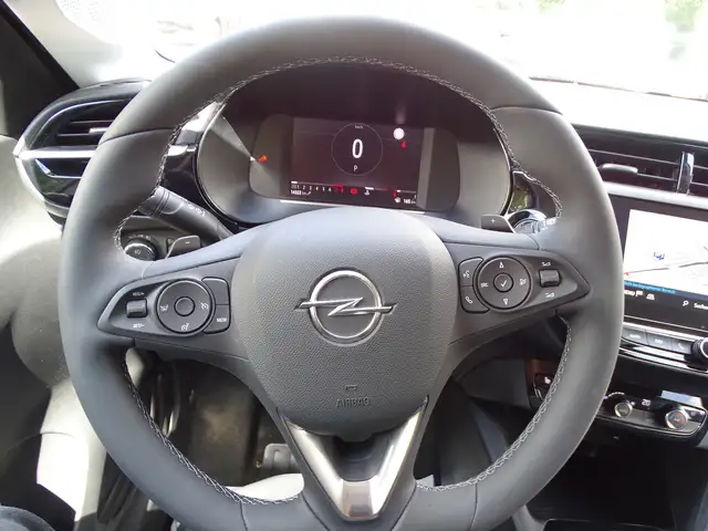Opel Corsa view 13