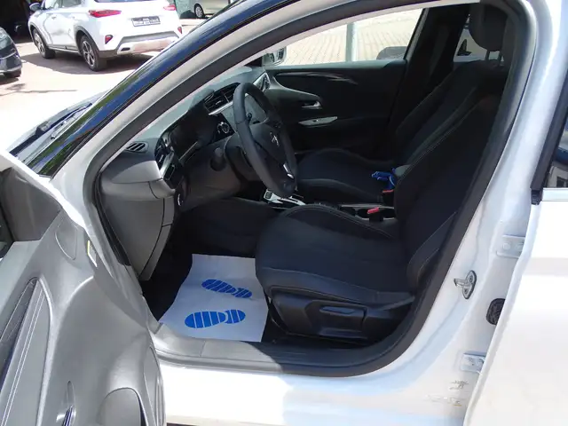 Opel Corsa view 10