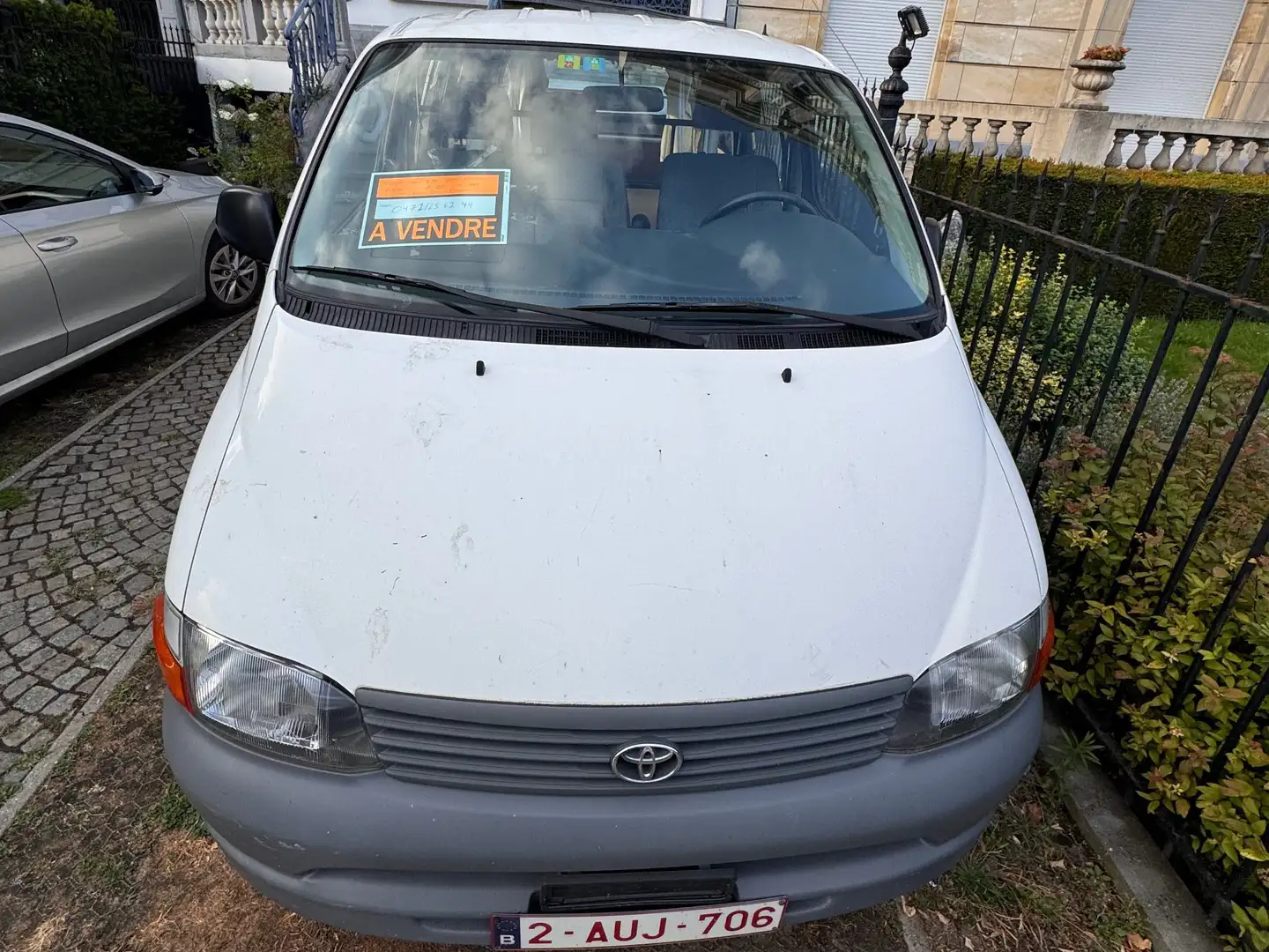 Toyota Hiace 2.4i Luxe Blanc - 1