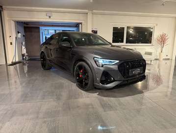 Q8 Sportback e-Tron 95 kWh 55 QUATTRO * 3x S-LINE * LED * BLACK PACK+ * 22" ROTOR * TREKHAAK * HEAD UP * AMBIE *