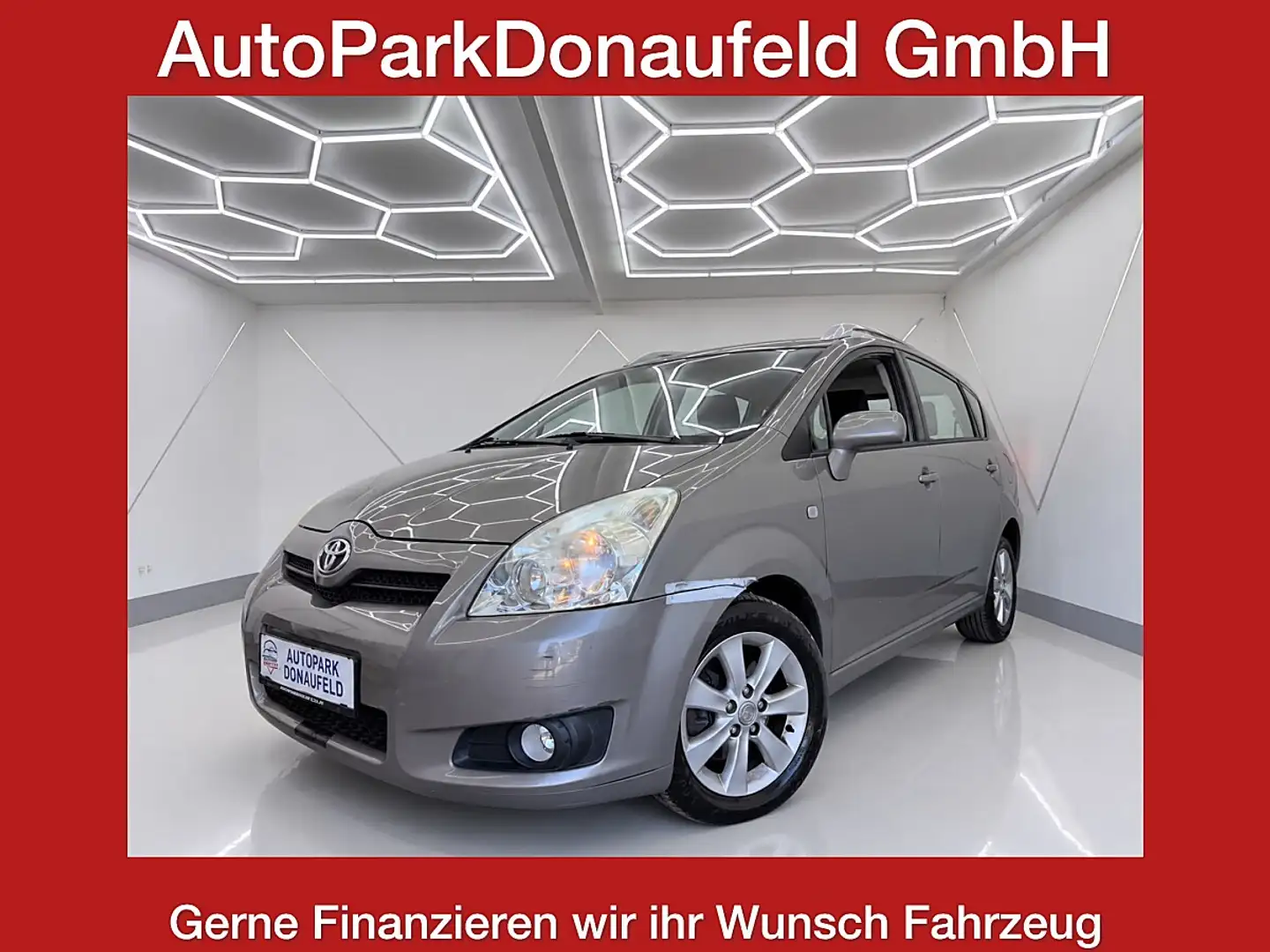 Toyota Corolla Verso 1,6 VVT-i Linea Sol/1-Besitz/ Beige - 1