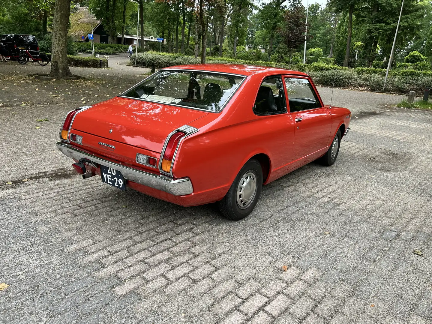 Toyota Carina Ta12 - 2
