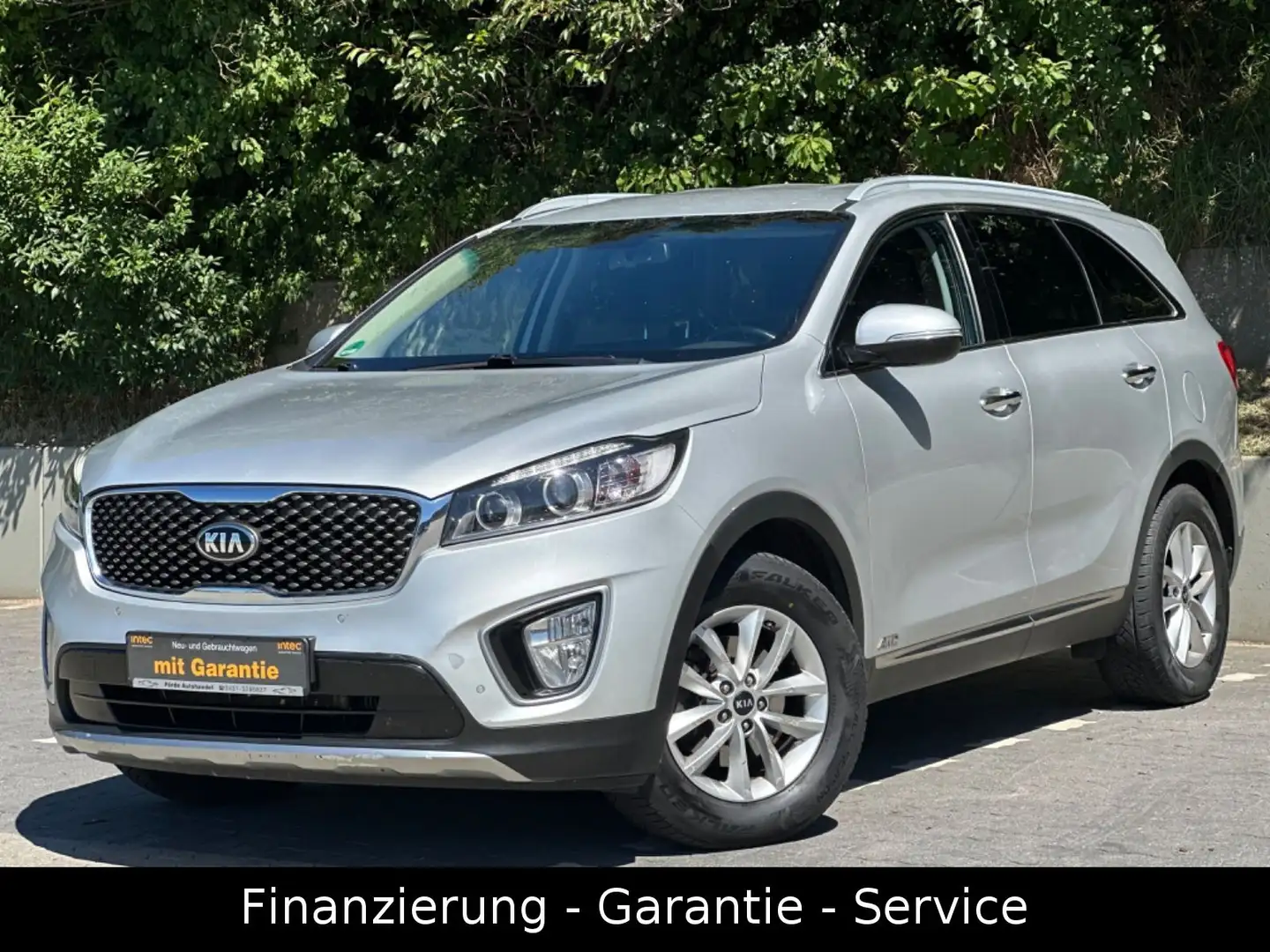 Kia Sorento 2.2 CRDi AWD Automatik/2 HAND/AHK/KAMERA Серебристый - 1