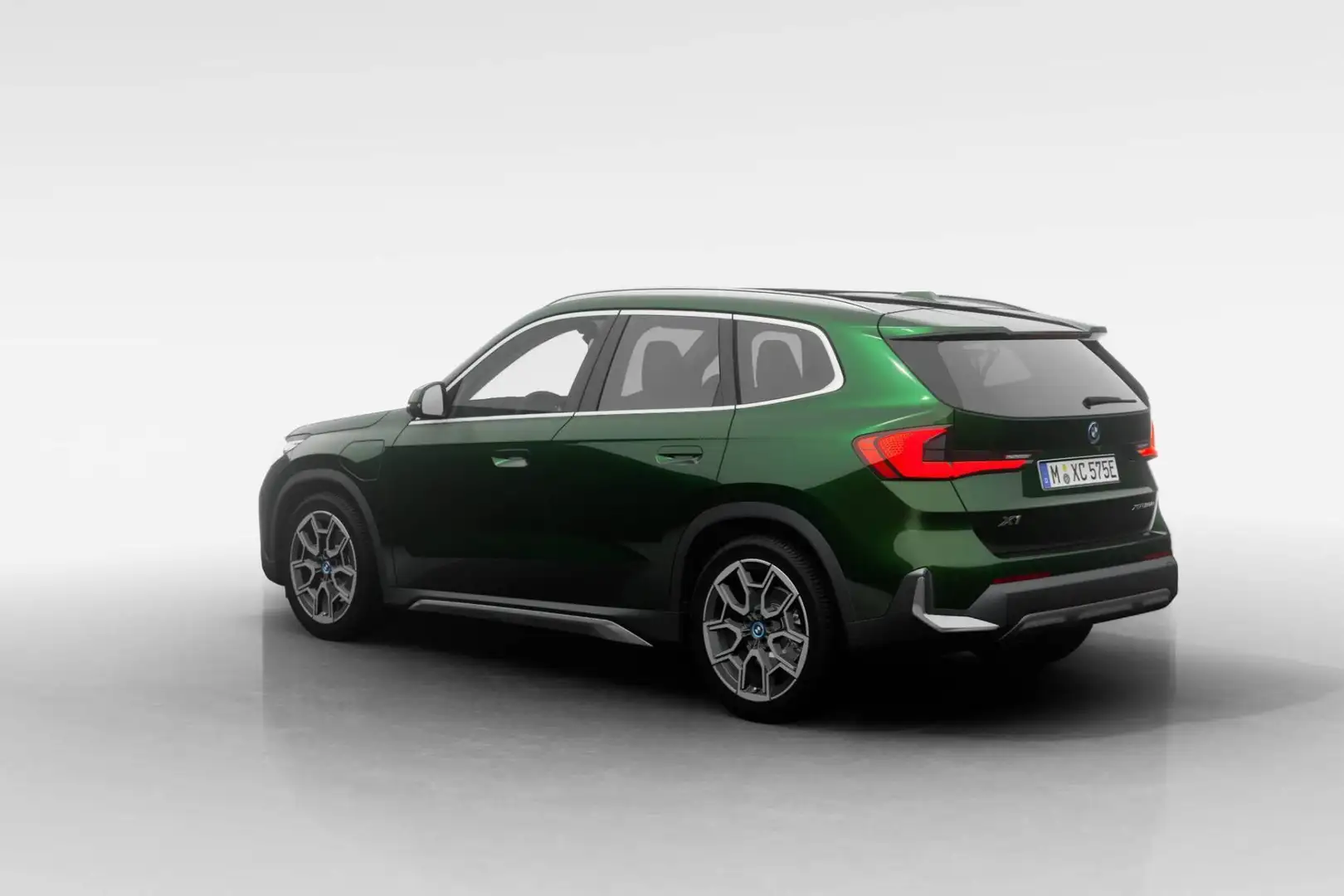 BMW X1 xDrive25e | xLine | Premium Pack | Comfort Pack | Groen - 2