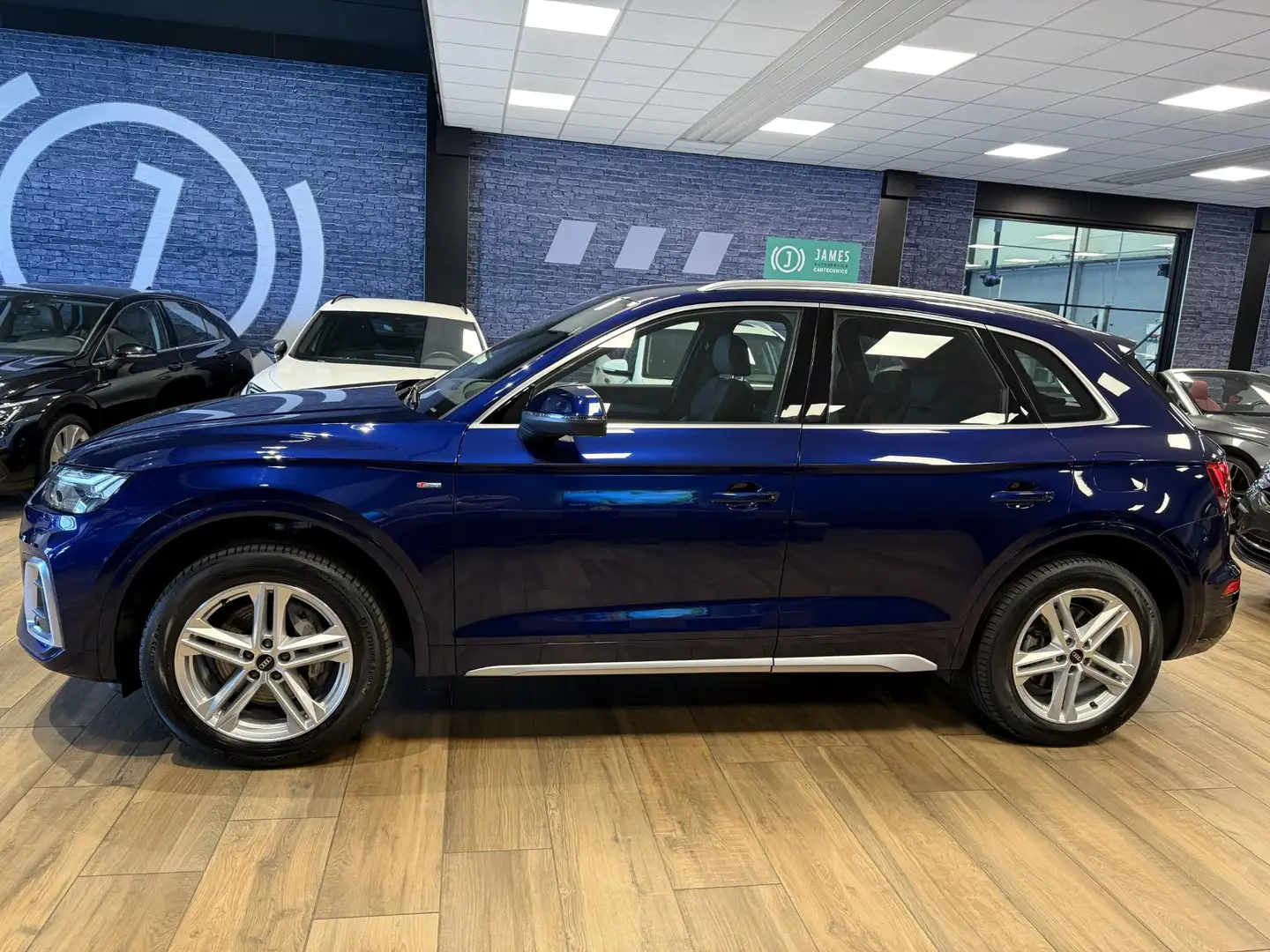 Audi Q5 50 TFSI e S edition PHEV|NAVI|ADAPTIEVECRUISE|ELEK Blauw - 2