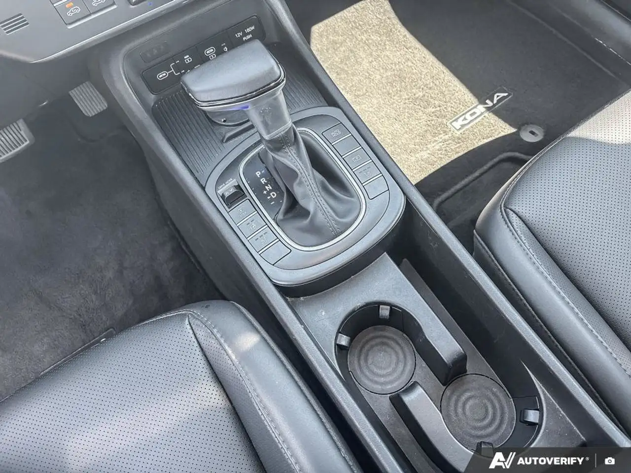 Hyundai KONA photo Hyundai KONA