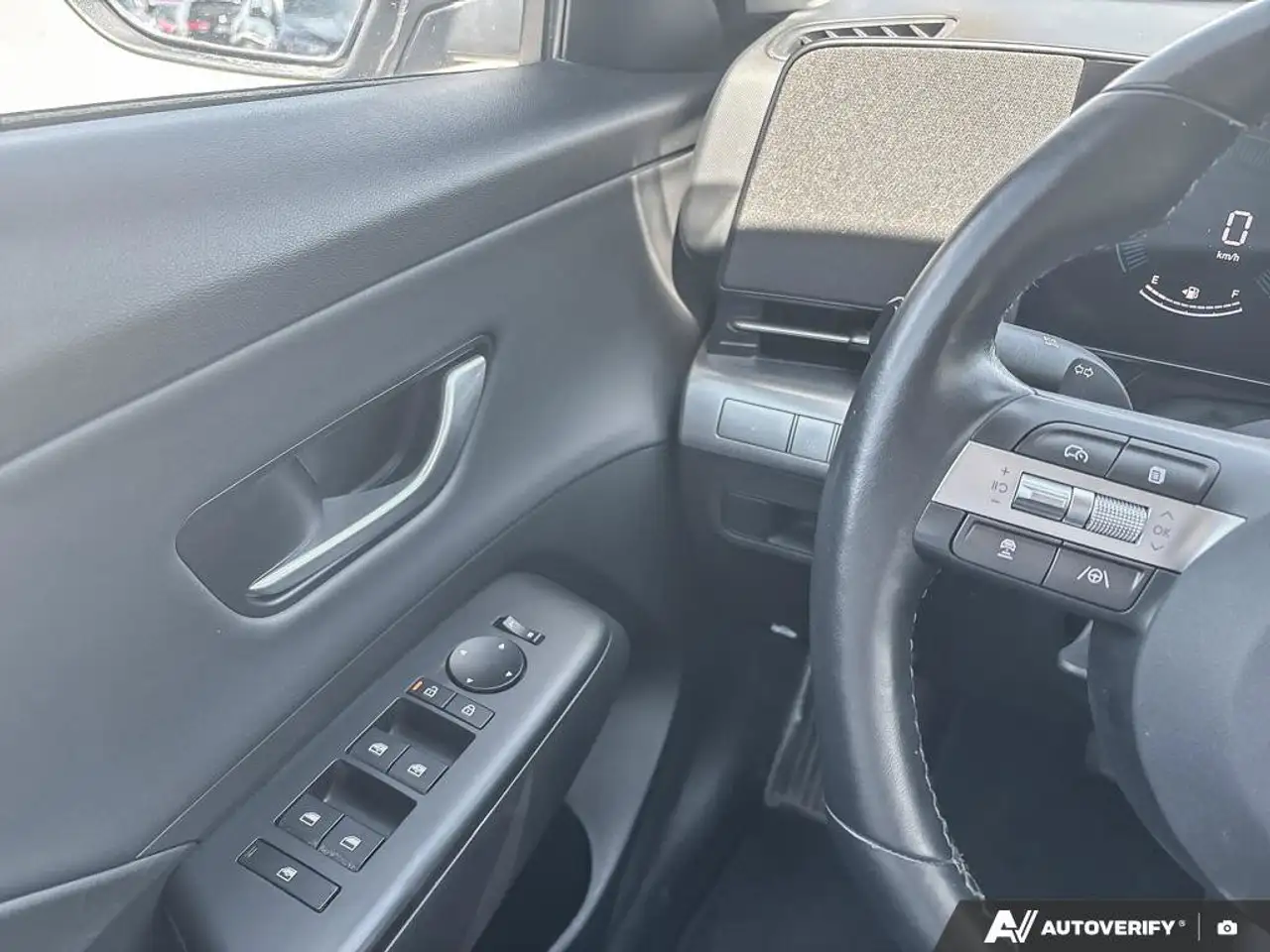 Hyundai KONA photo Hyundai KONA
