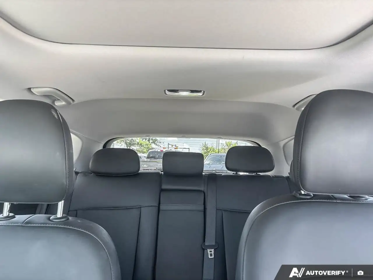 Hyundai KONA photo Hyundai KONA