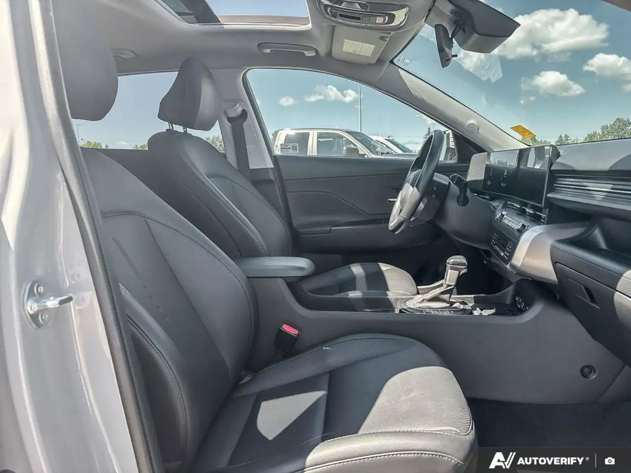 Hyundai KONA photo Hyundai KONA