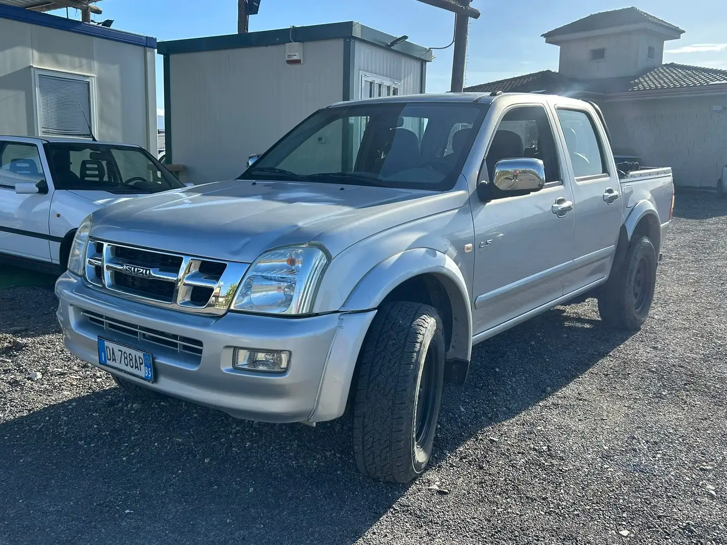Isuzu D-Max D-Max 3.0 td Crew LS auto Šedá - 1