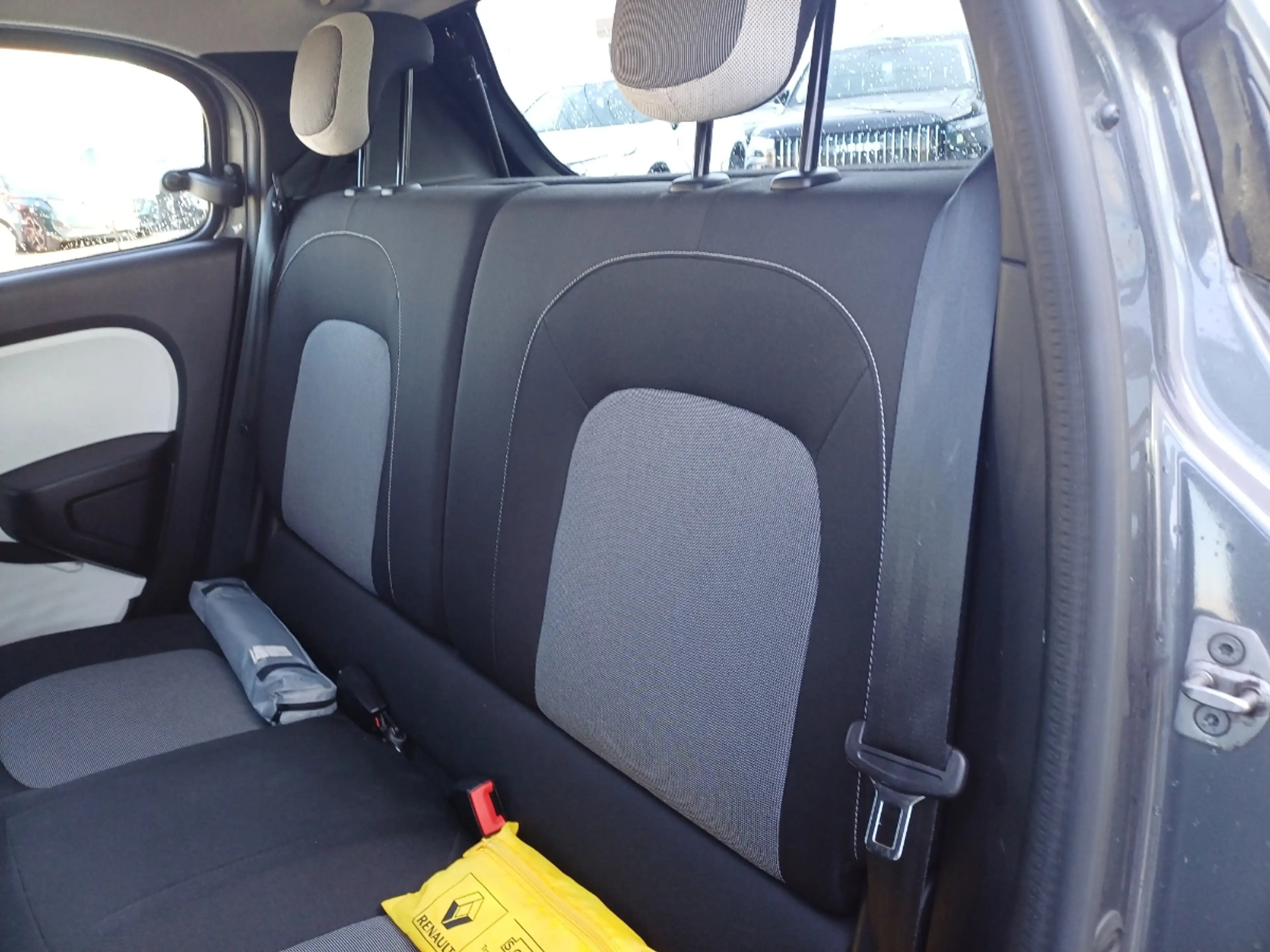 Renault Twingo ZEN — photo 12