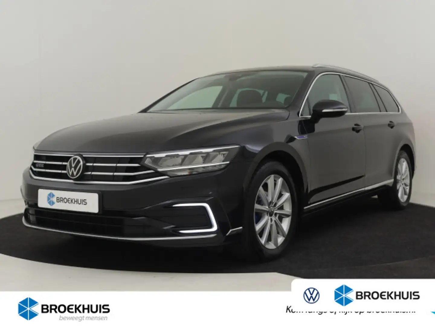 Volkswagen Passat Variant 1.4 TSI PHEV GTE Business 218pk Achteruitrijcamera Zwart - 1