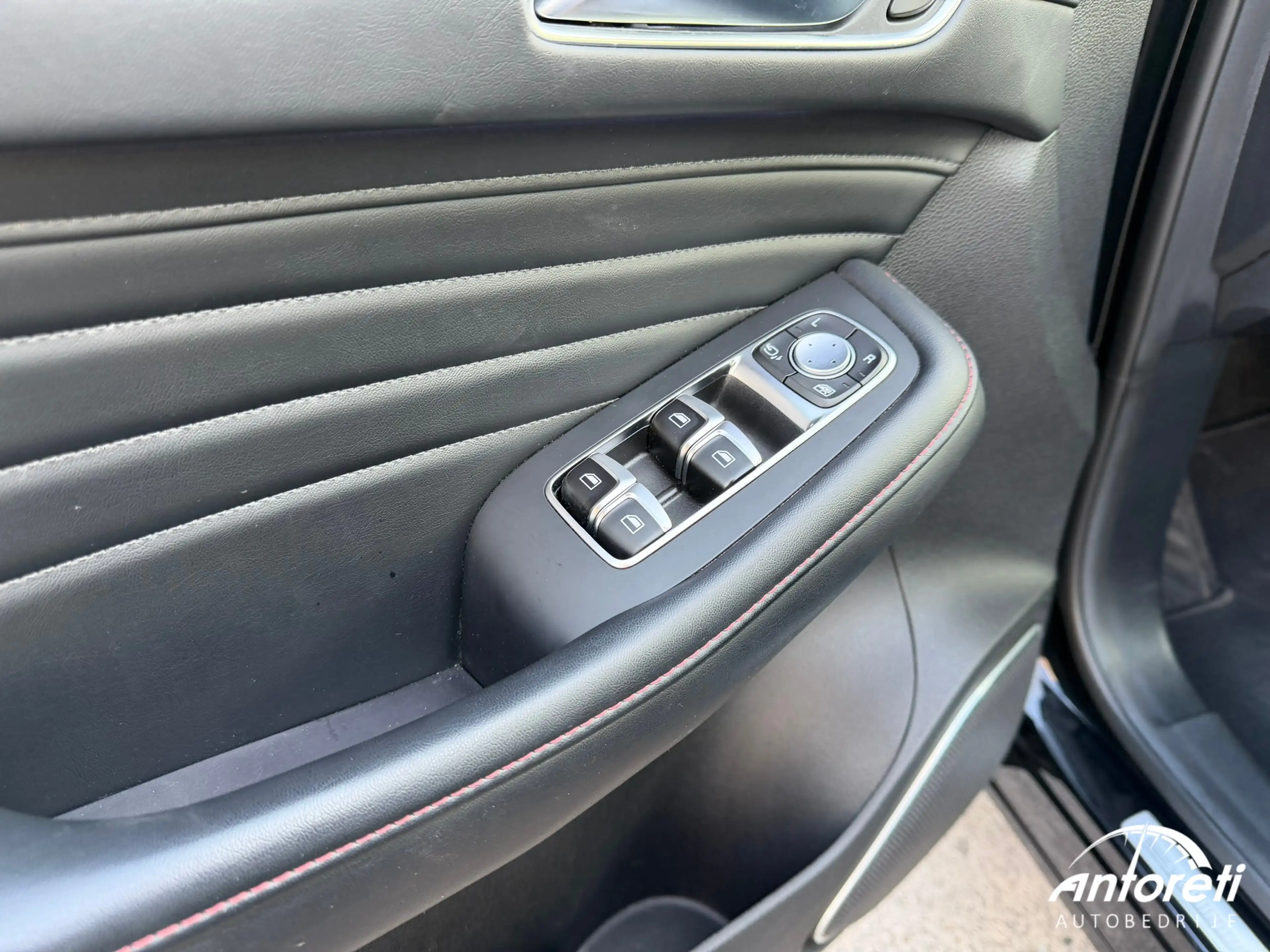 MG EHS PHEV Luxery FULL OPTION — photo 12