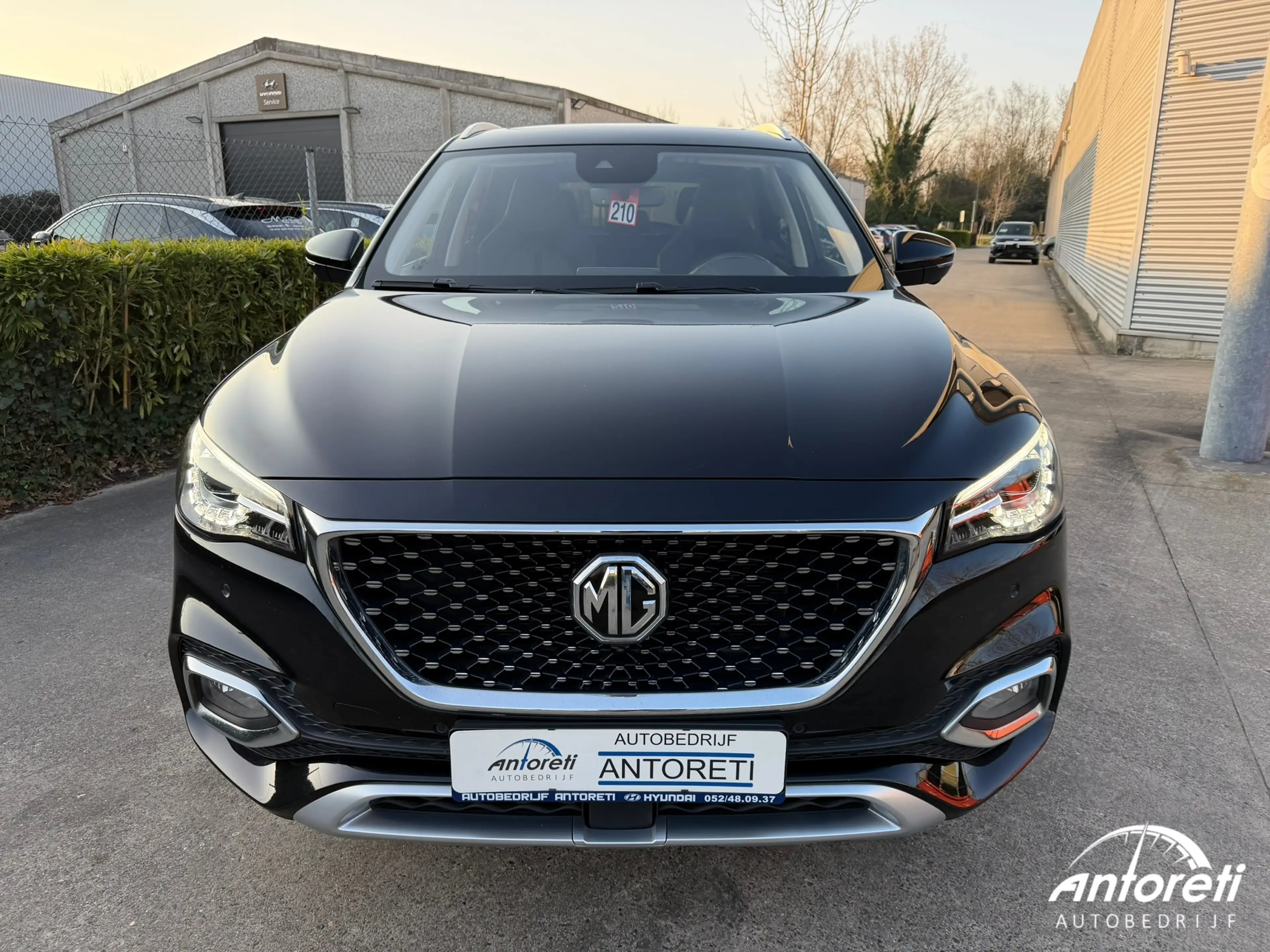 MG EHS PHEV Luxery FULL OPTION — photo 2