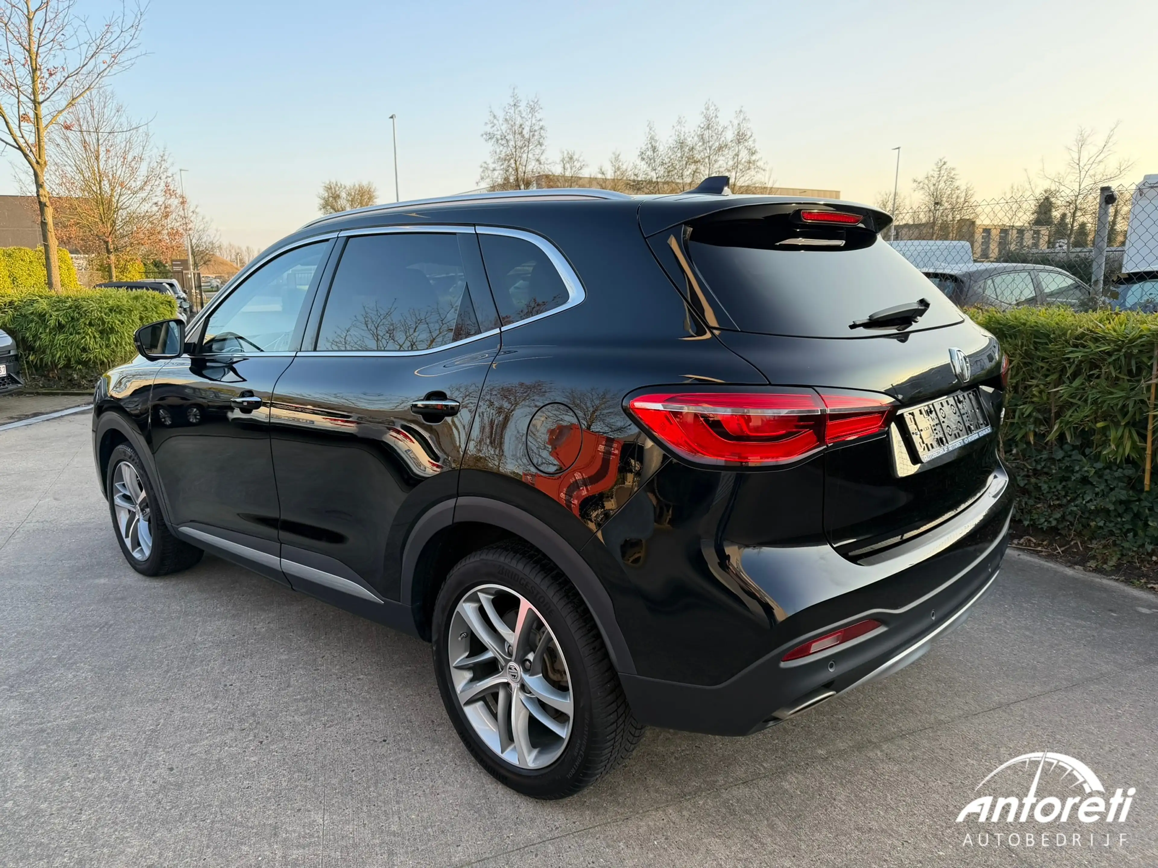 MG EHS PHEV Luxery FULL OPTION — photo 5