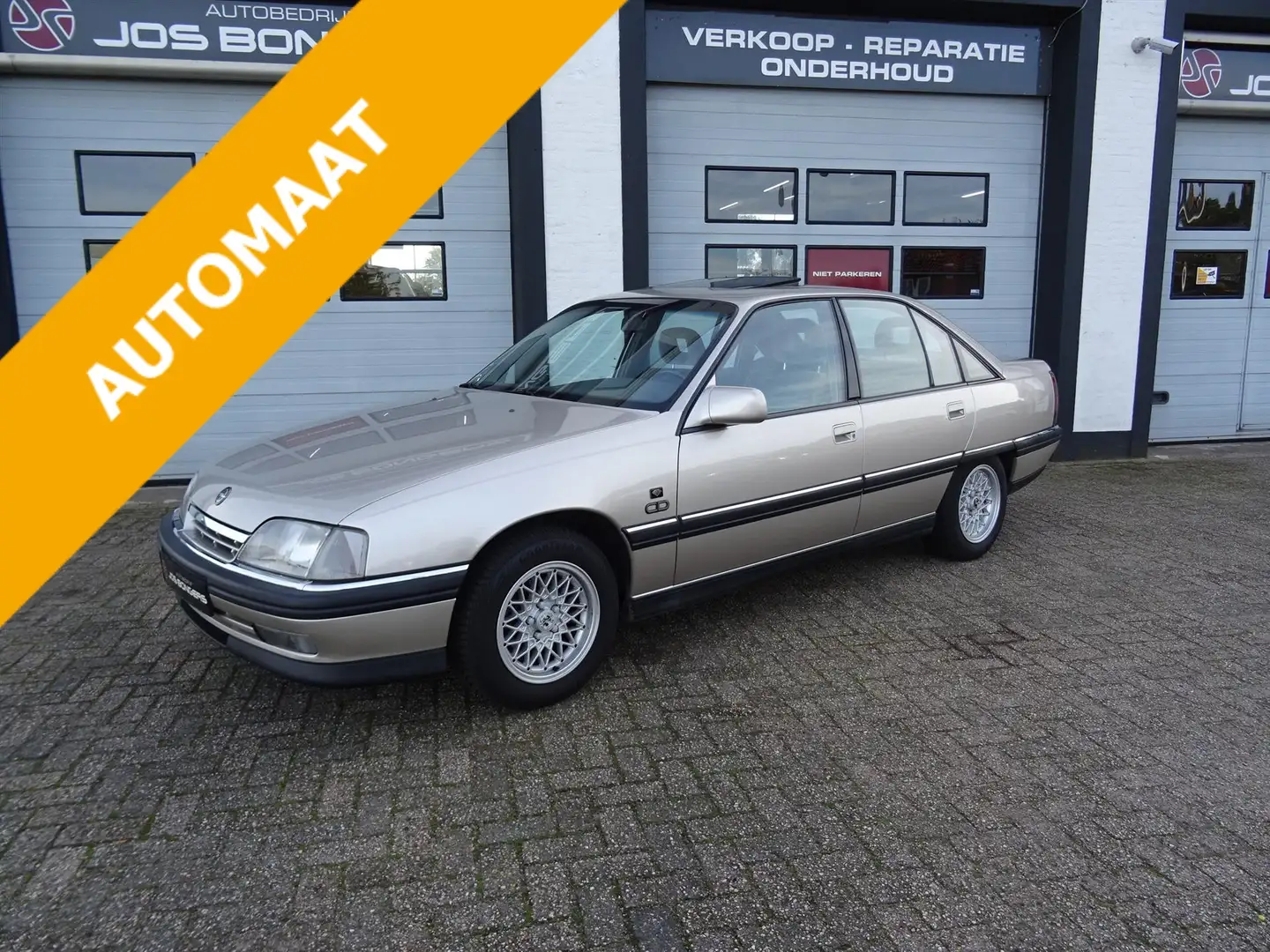 Opel Omega 20I DIAMOND CD Grey - 1