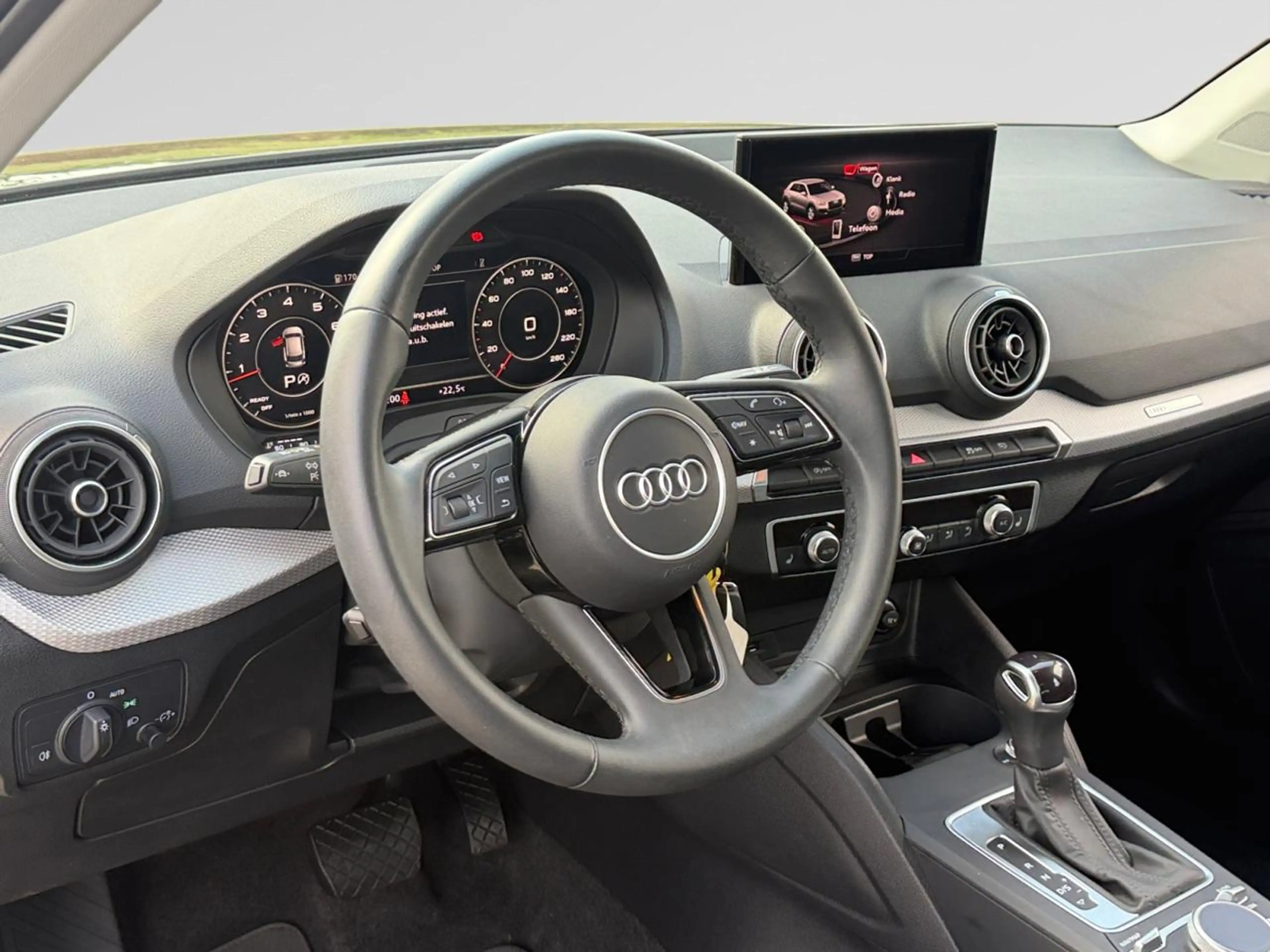Audi Q2 Business Edition Advanced 35 TFSI (150pk) AUTOMAAT /// Zetelverwarming vooraan /// Achteruitrijcamera — photo 8