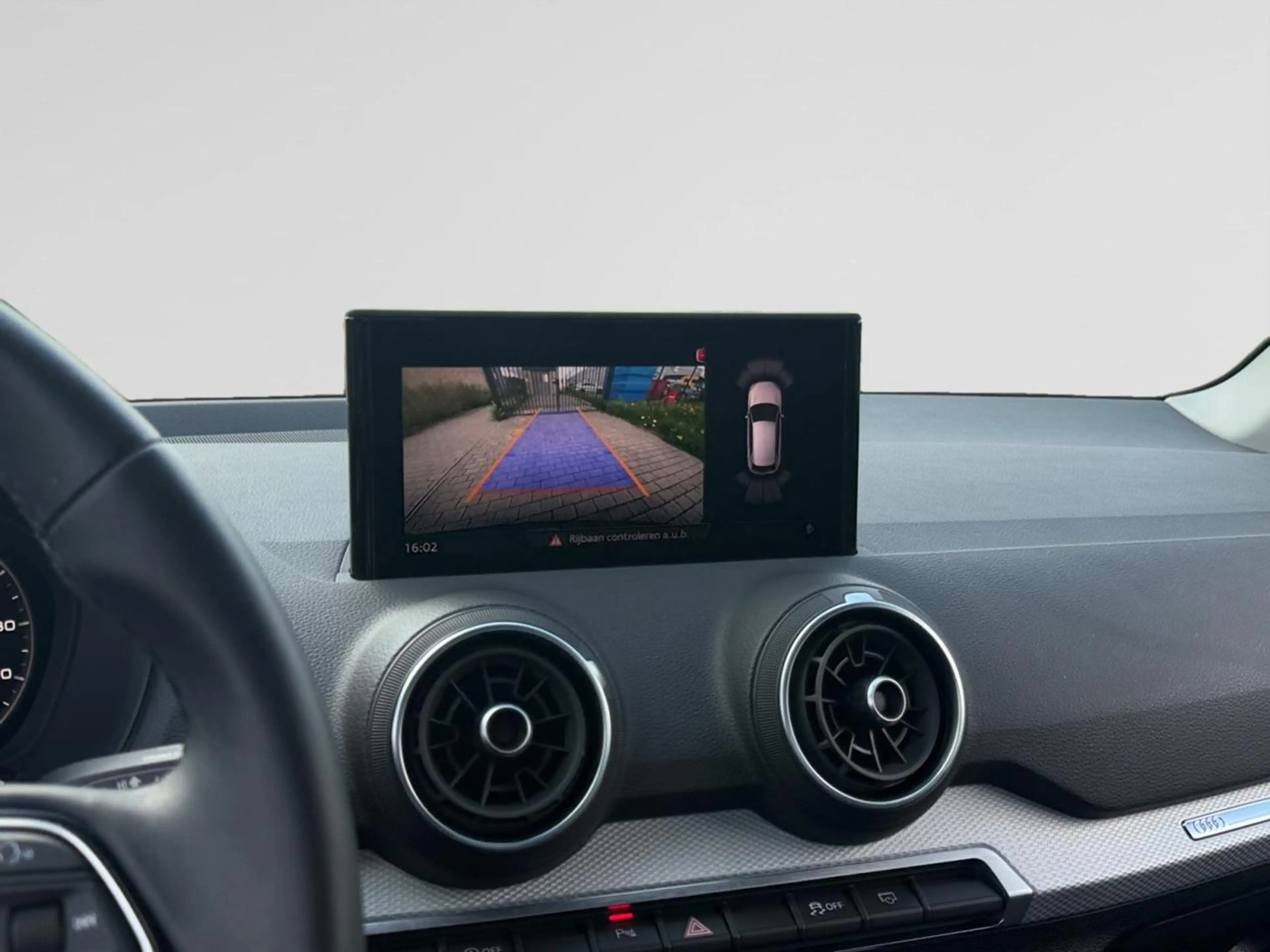 Audi Q2 Business Edition Advanced 35 TFSI (150pk) AUTOMAAT /// Zetelverwarming vooraan /// Achteruitrijcamera — photo 15